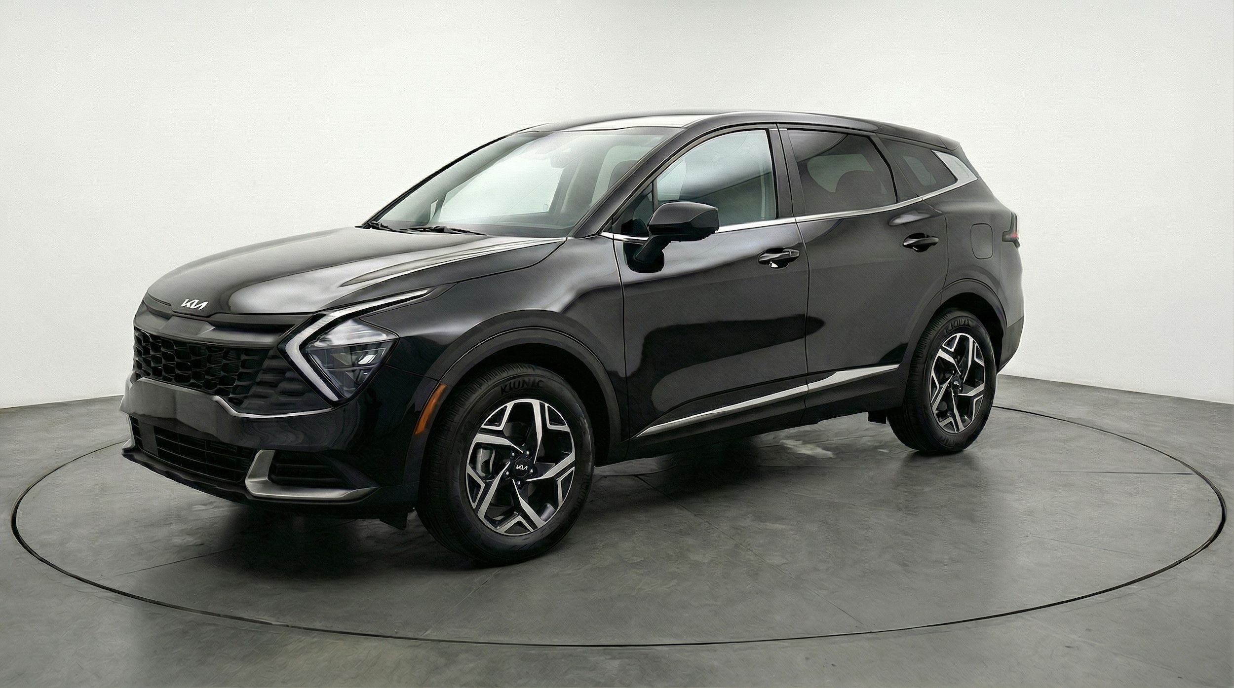 Thumbnail: 2025 Kia Sportage - 3