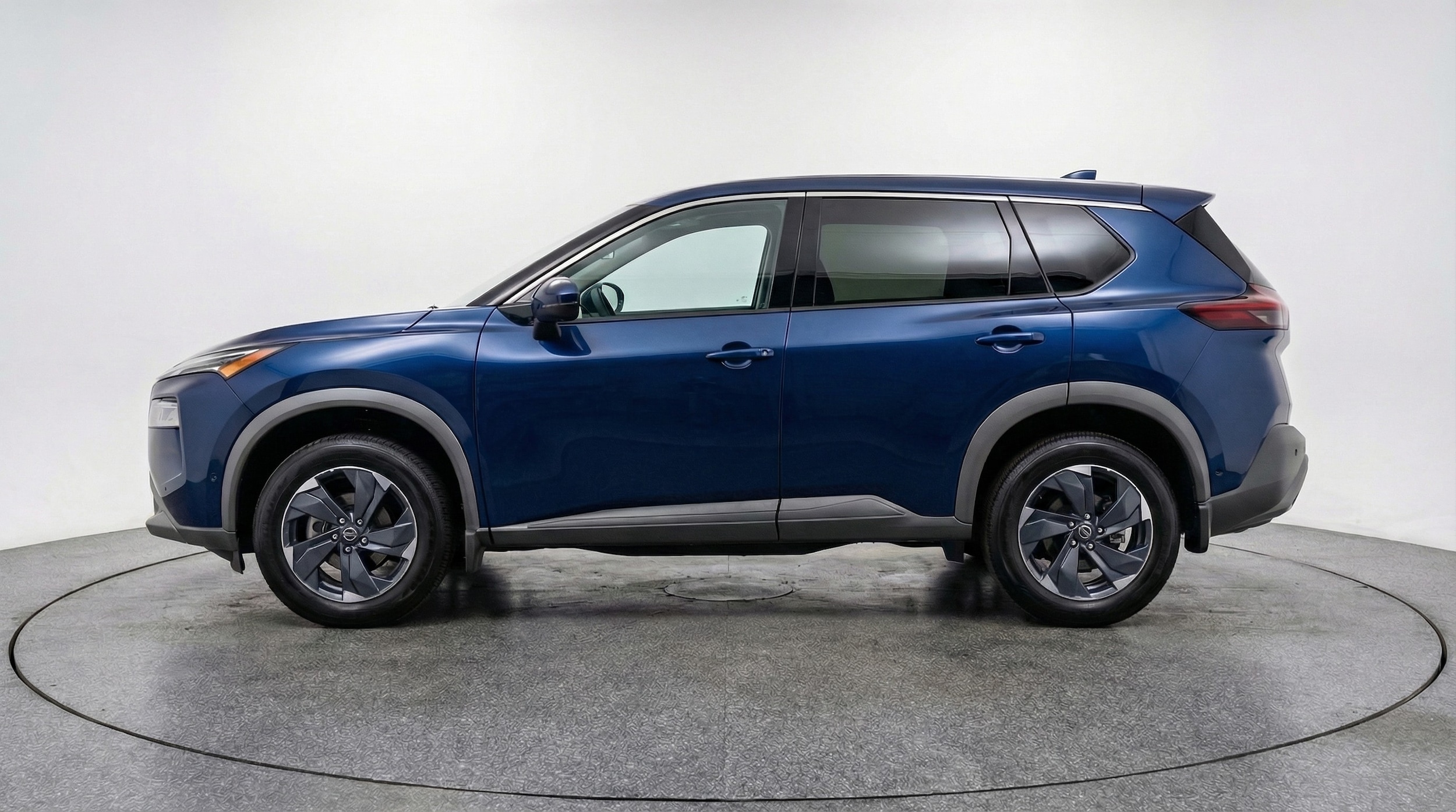 Thumbnail: 2025 Nissan Rogue - 4