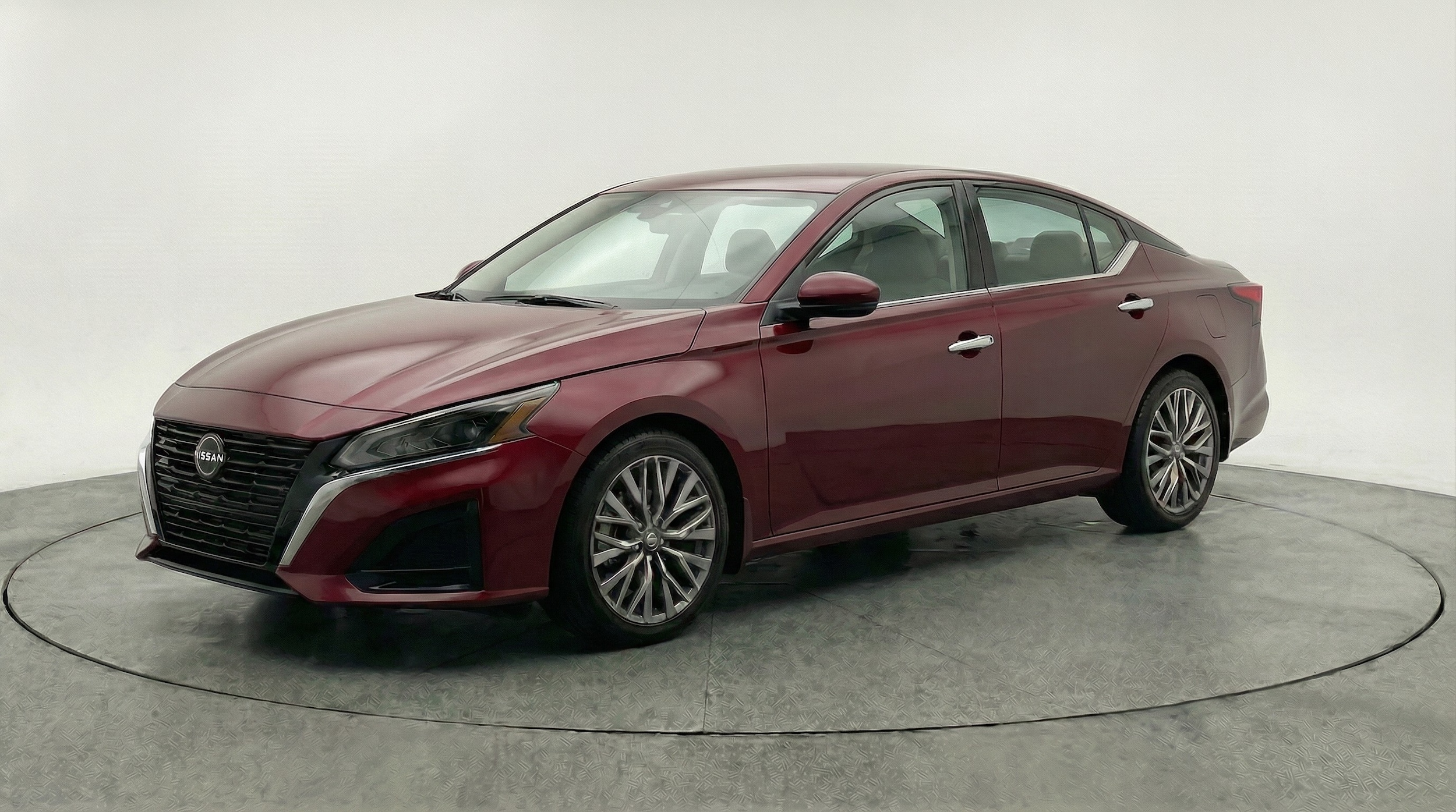 Thumbnail: 2025 Nissan Altima - 3
