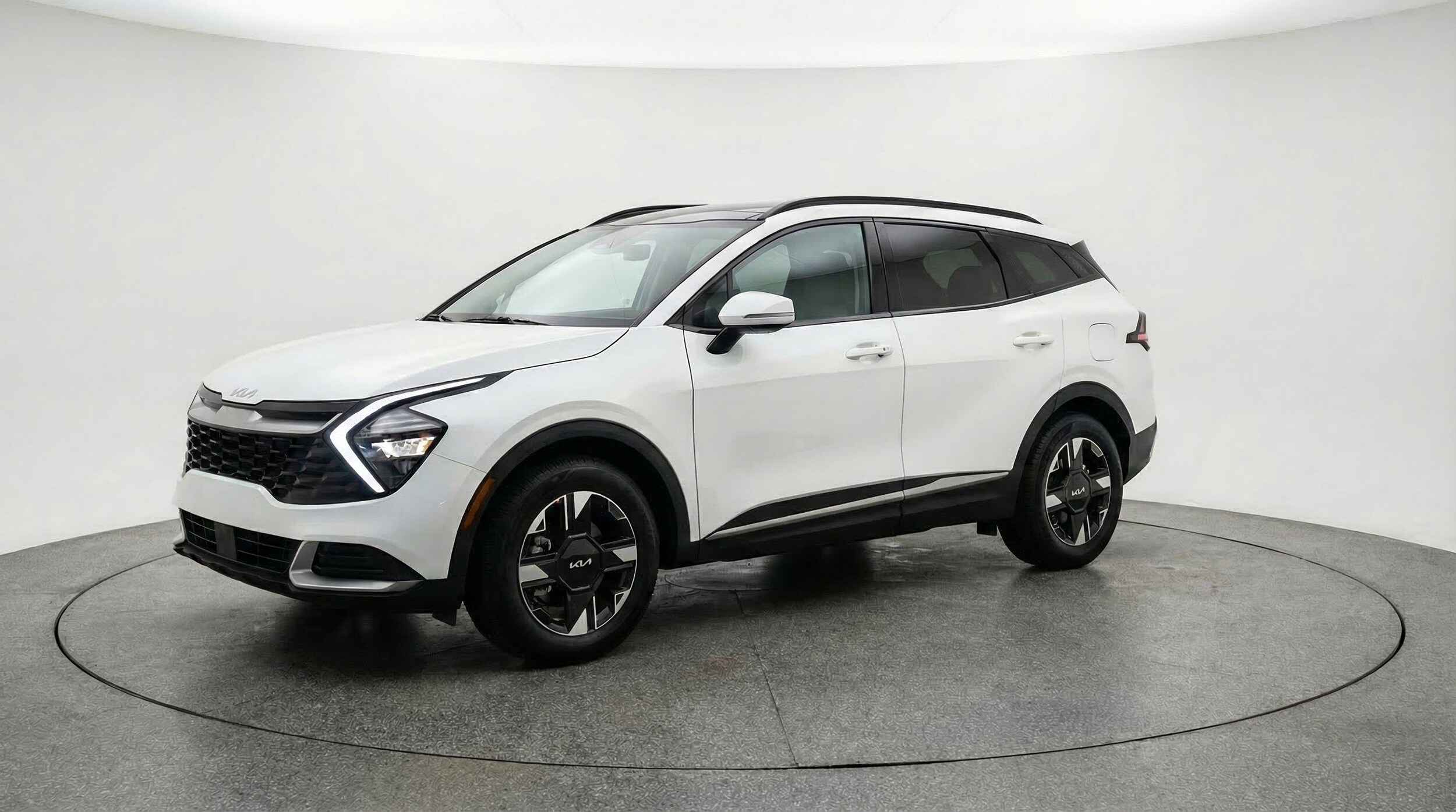 Thumbnail: 2026 Kia Sportage - 3