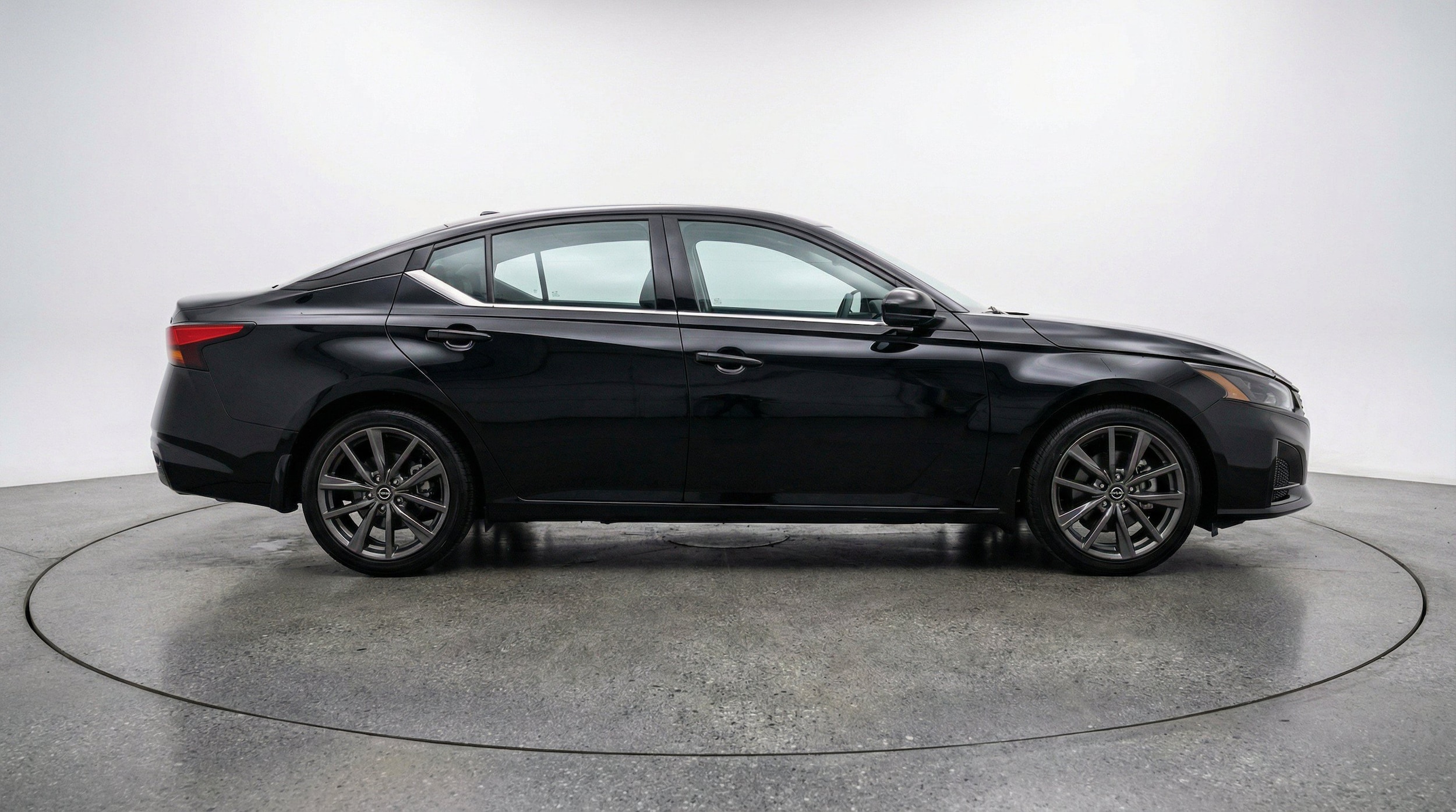 Thumbnail: 2025 Nissan Altima - 11