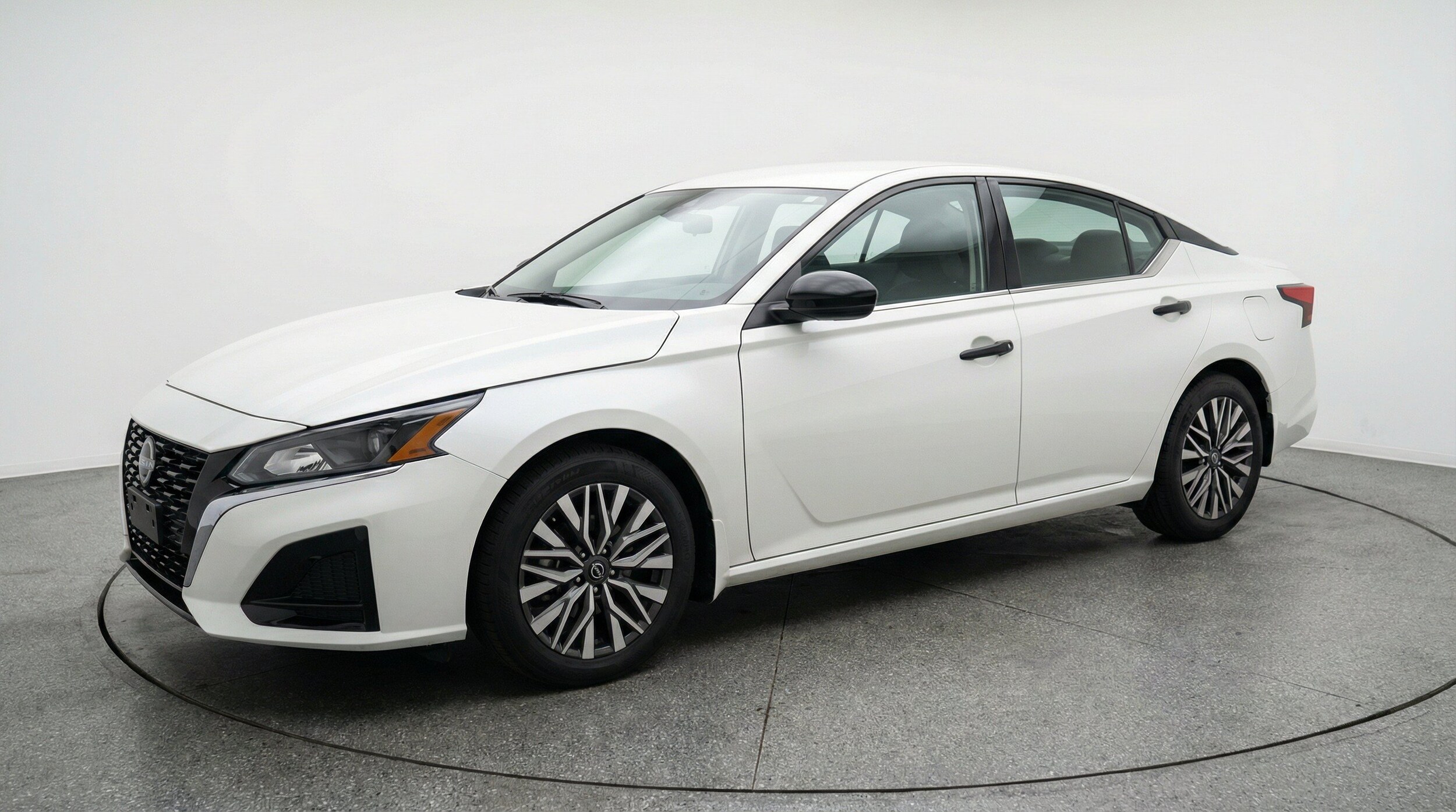 Thumbnail: 2025 Nissan Altima - 3