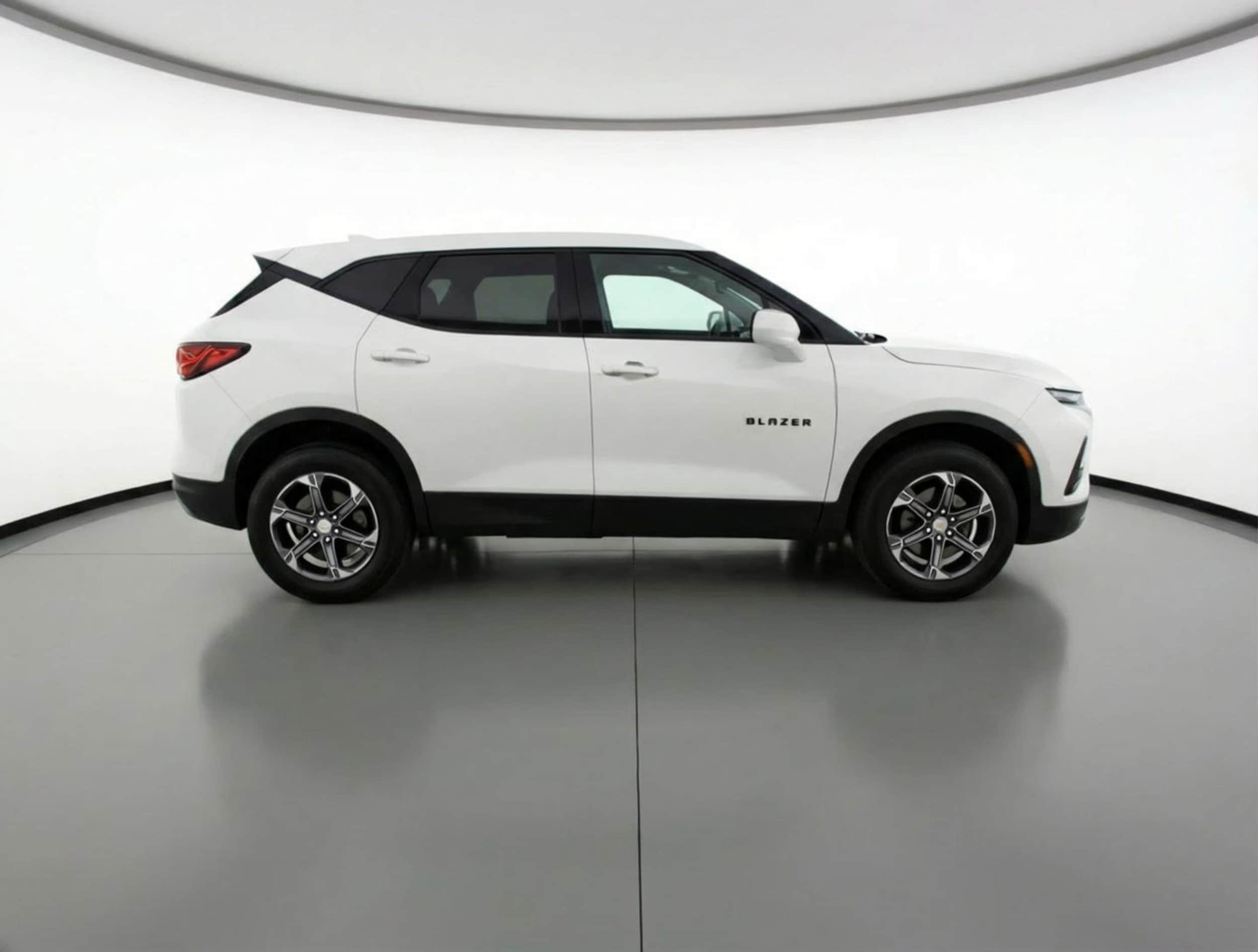 Thumbnail: 2025 Chevrolet Blazer - 8