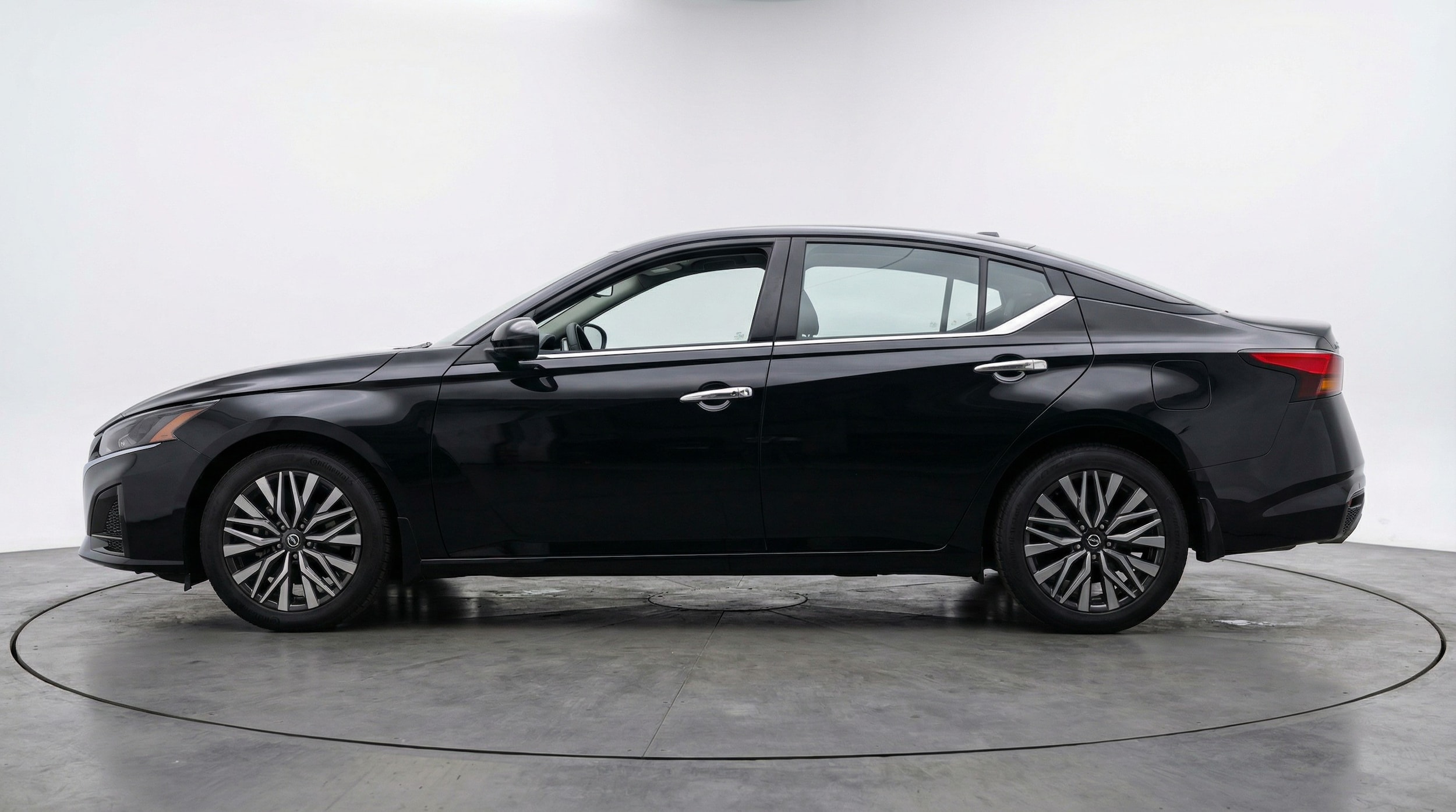 Thumbnail: 2025 Nissan Altima - 4