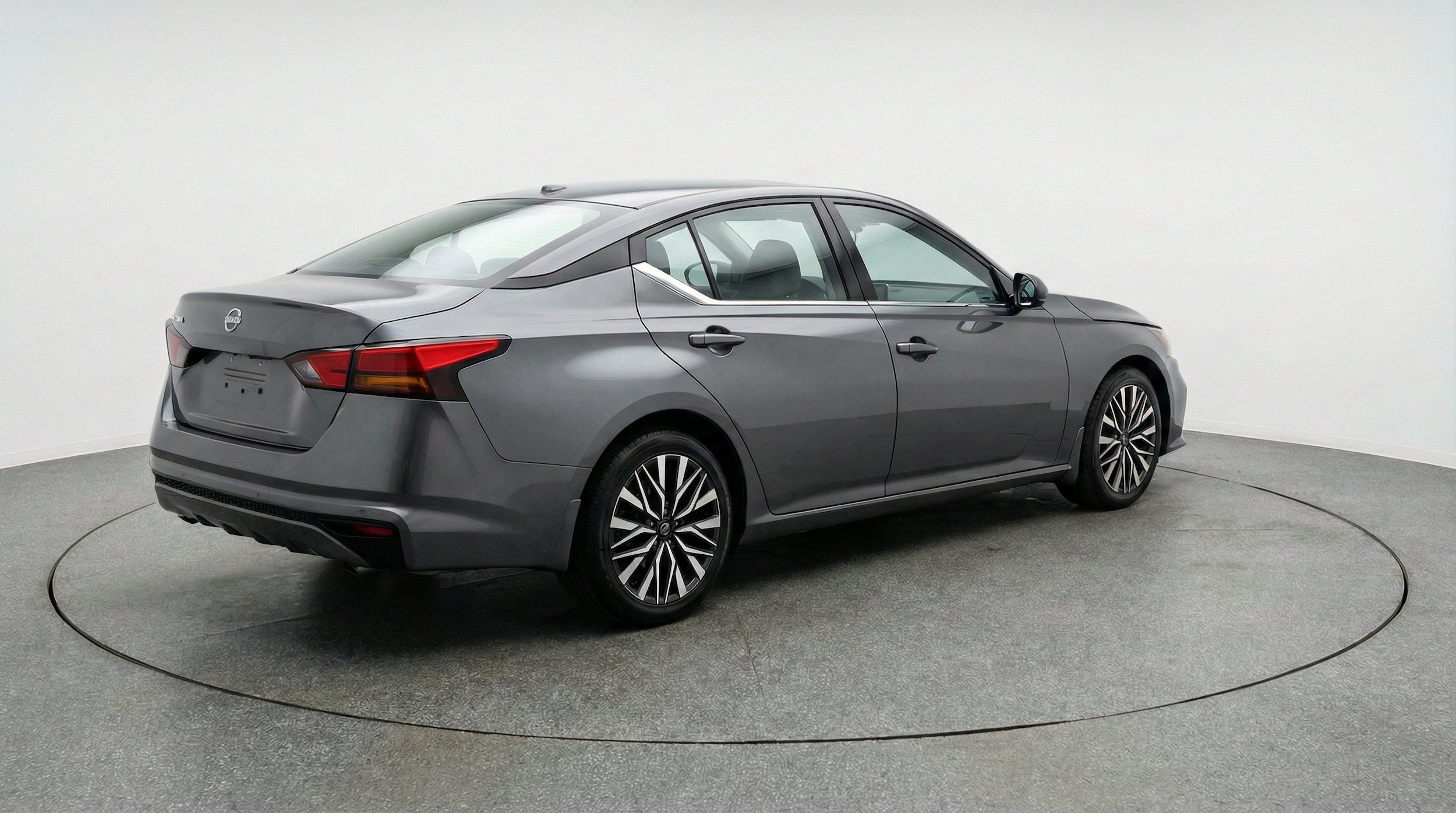 Thumbnail: 2025 Nissan Altima - 9
