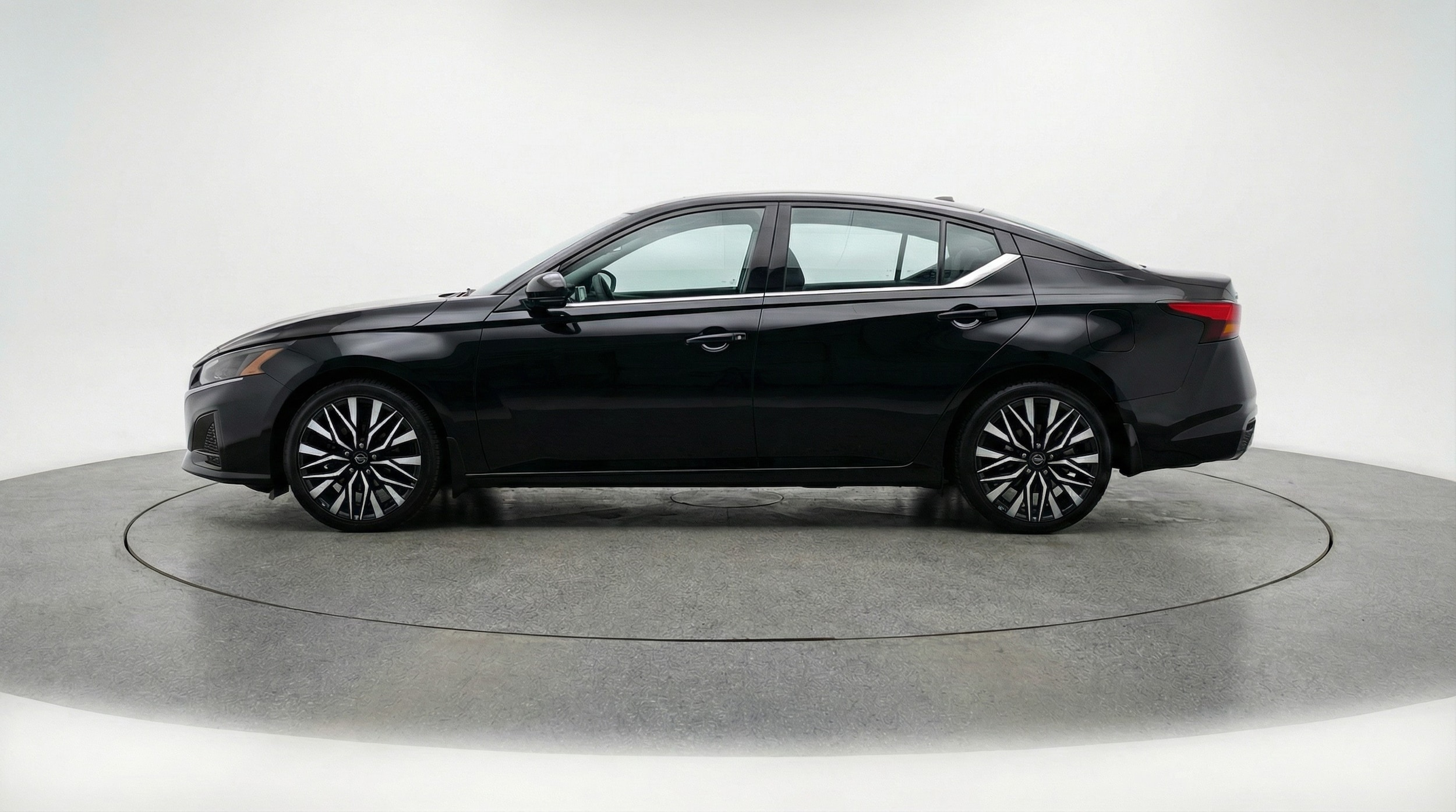 Thumbnail: 2025 Nissan Altima - 4