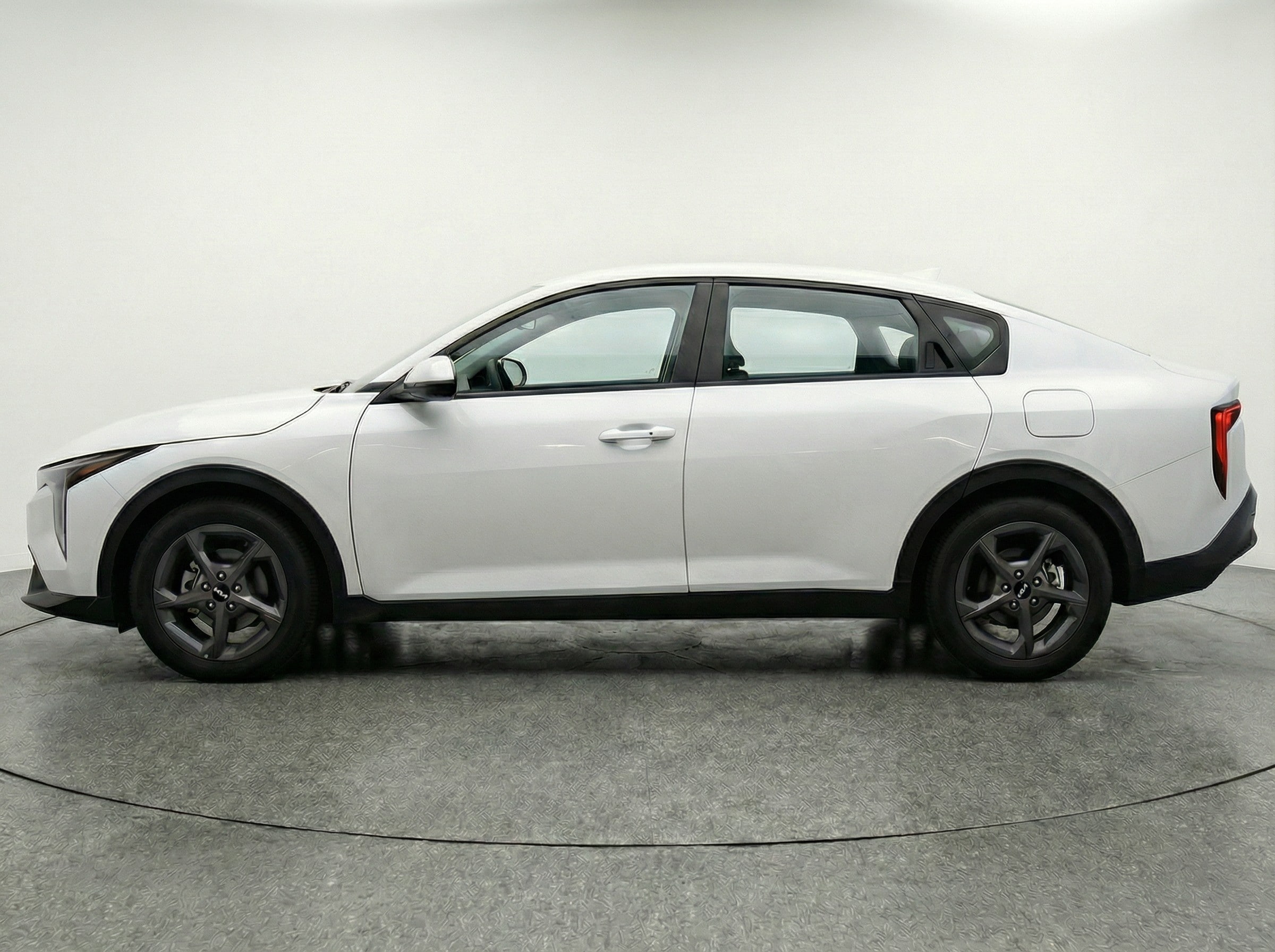 Thumbnail: 2025 Kia K4 - 4