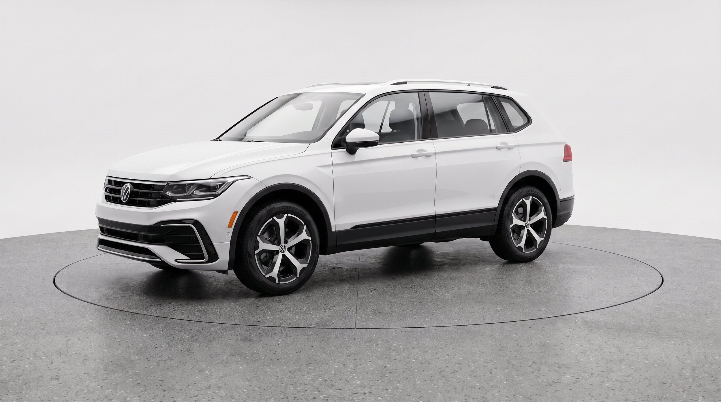 Thumbnail: 2026 Volkswagen Tiguan - 3