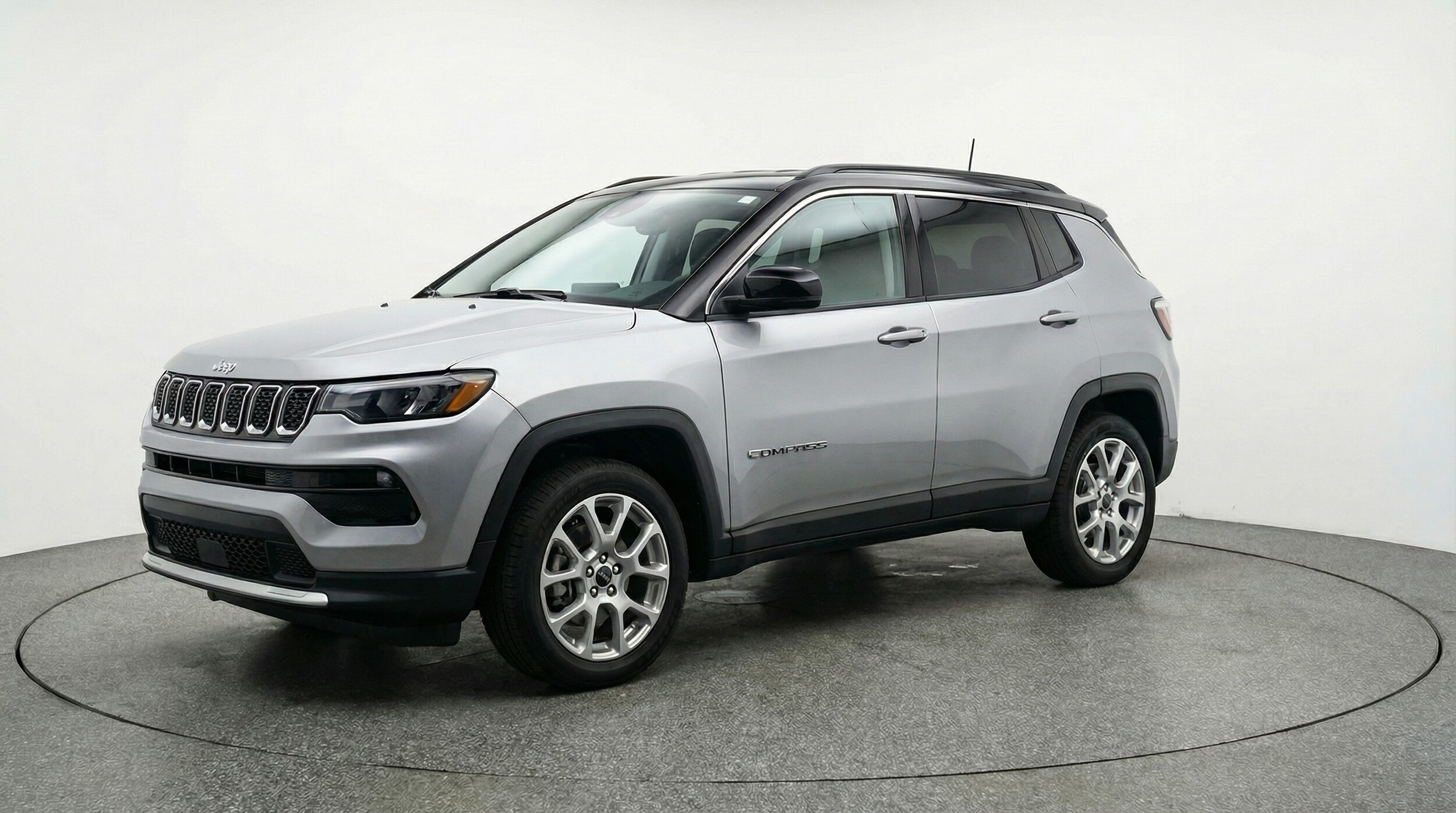 Thumbnail: 2025 Jeep Compass - 3