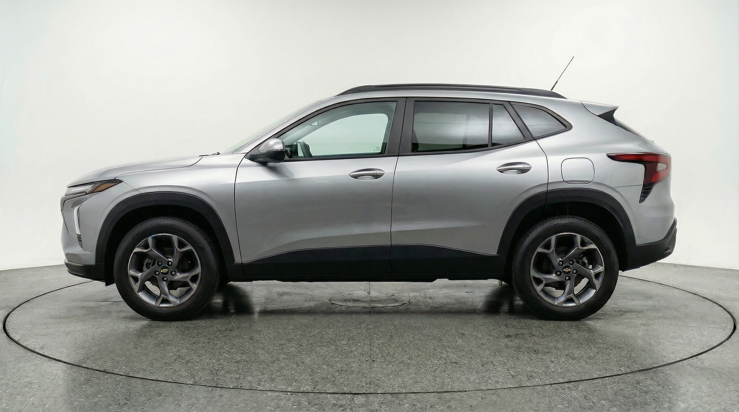 Thumbnail: 2025 Chevrolet Trax - 4