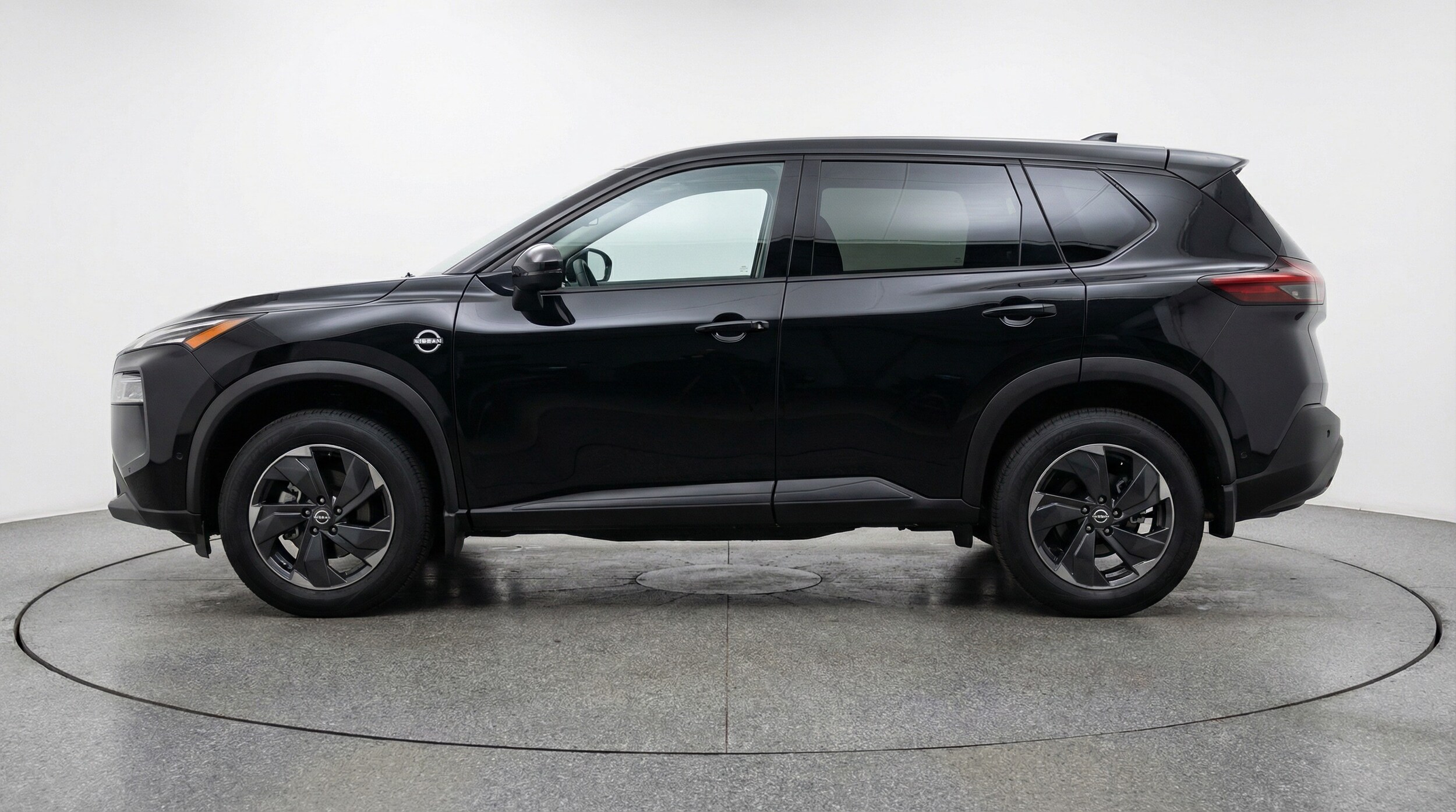 Thumbnail: 2025 Nissan Rogue - 4