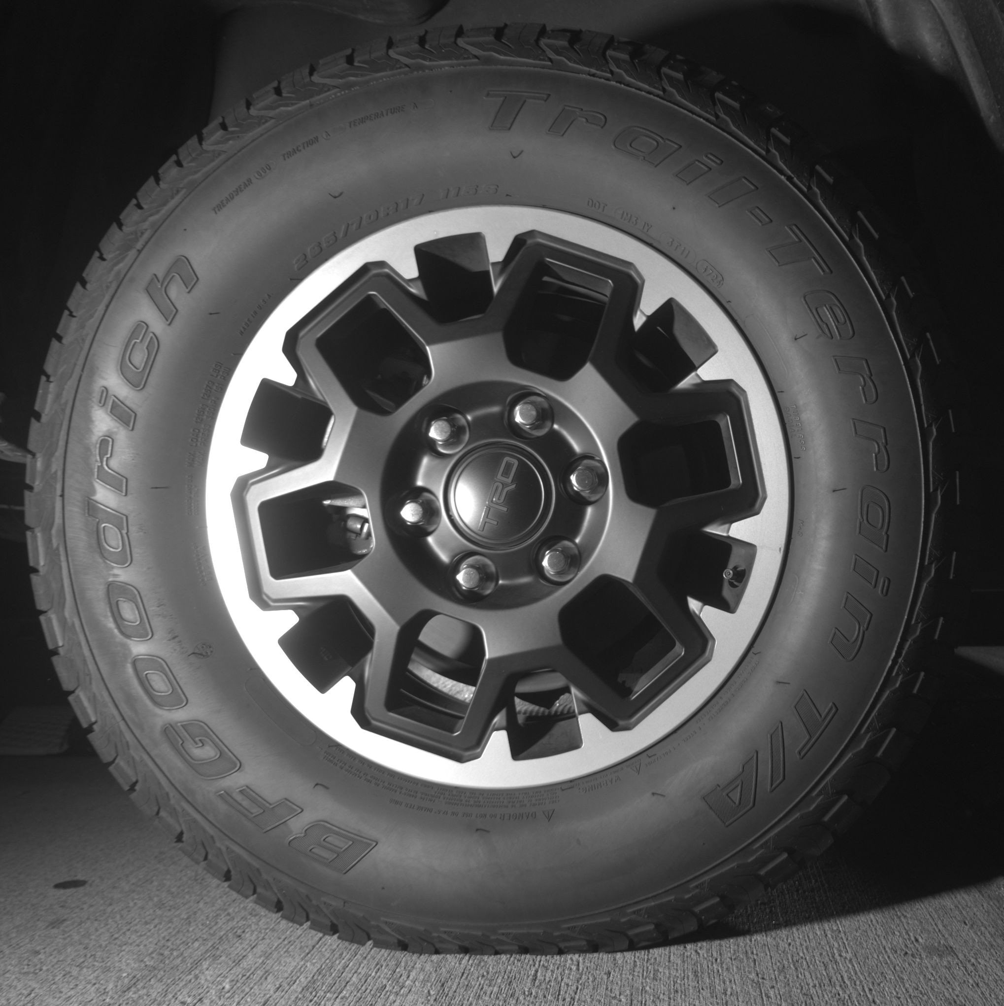Thumbnail: 2025 Toyota Tacoma - 15