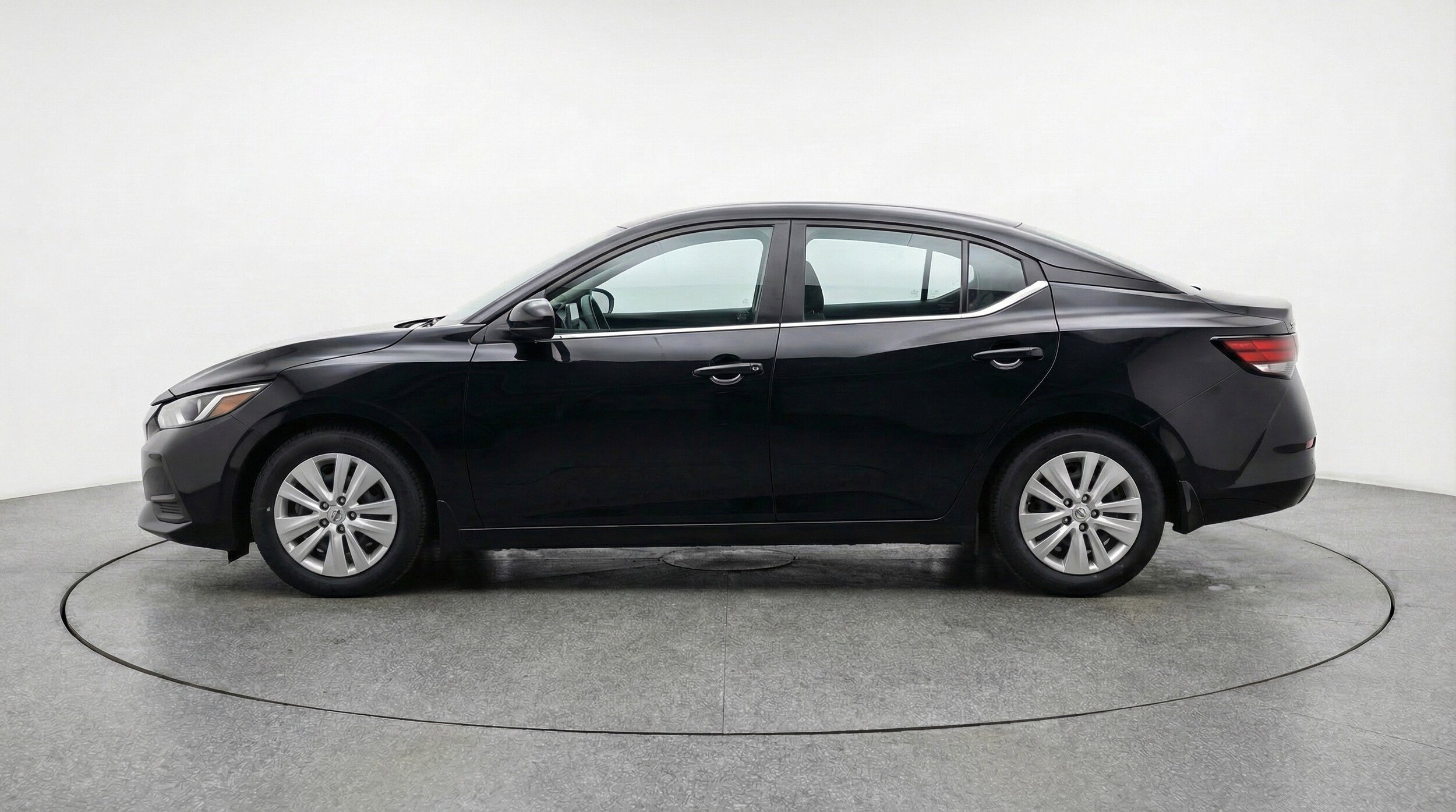 Thumbnail: 2025 Nissan Sentra - 5