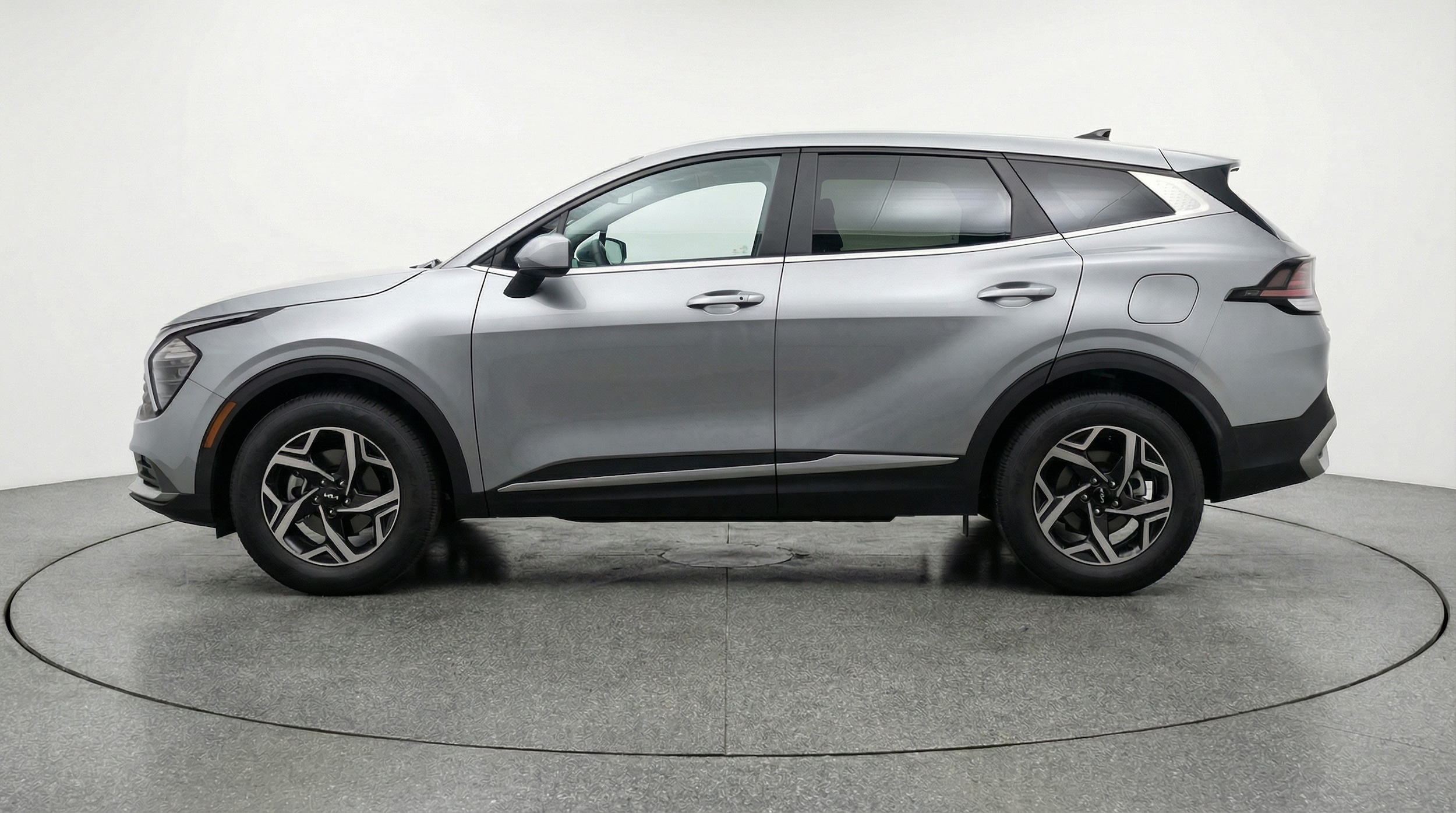 Thumbnail: 2025 Kia Sportage - 4