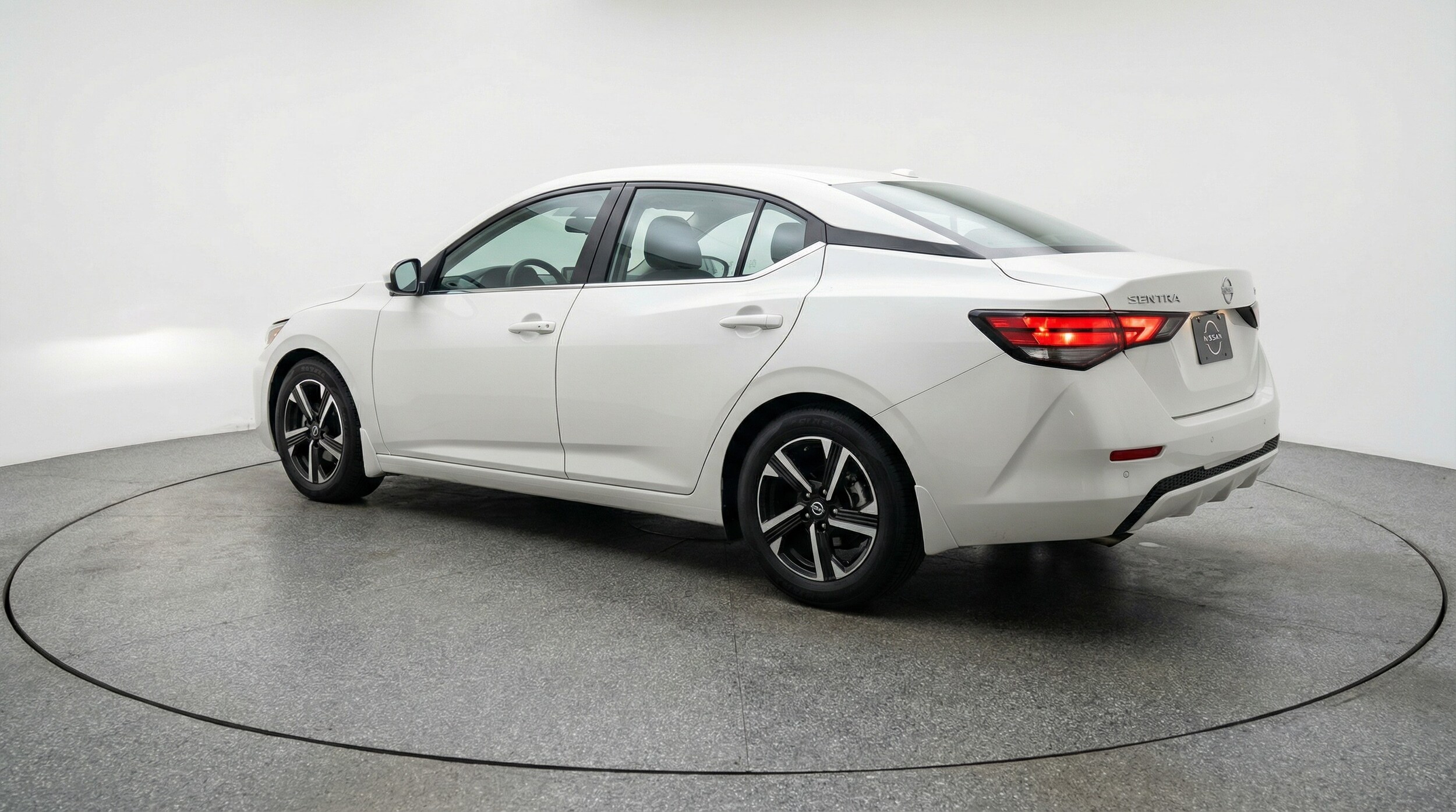 Thumbnail: 2025 Nissan Sentra - 5