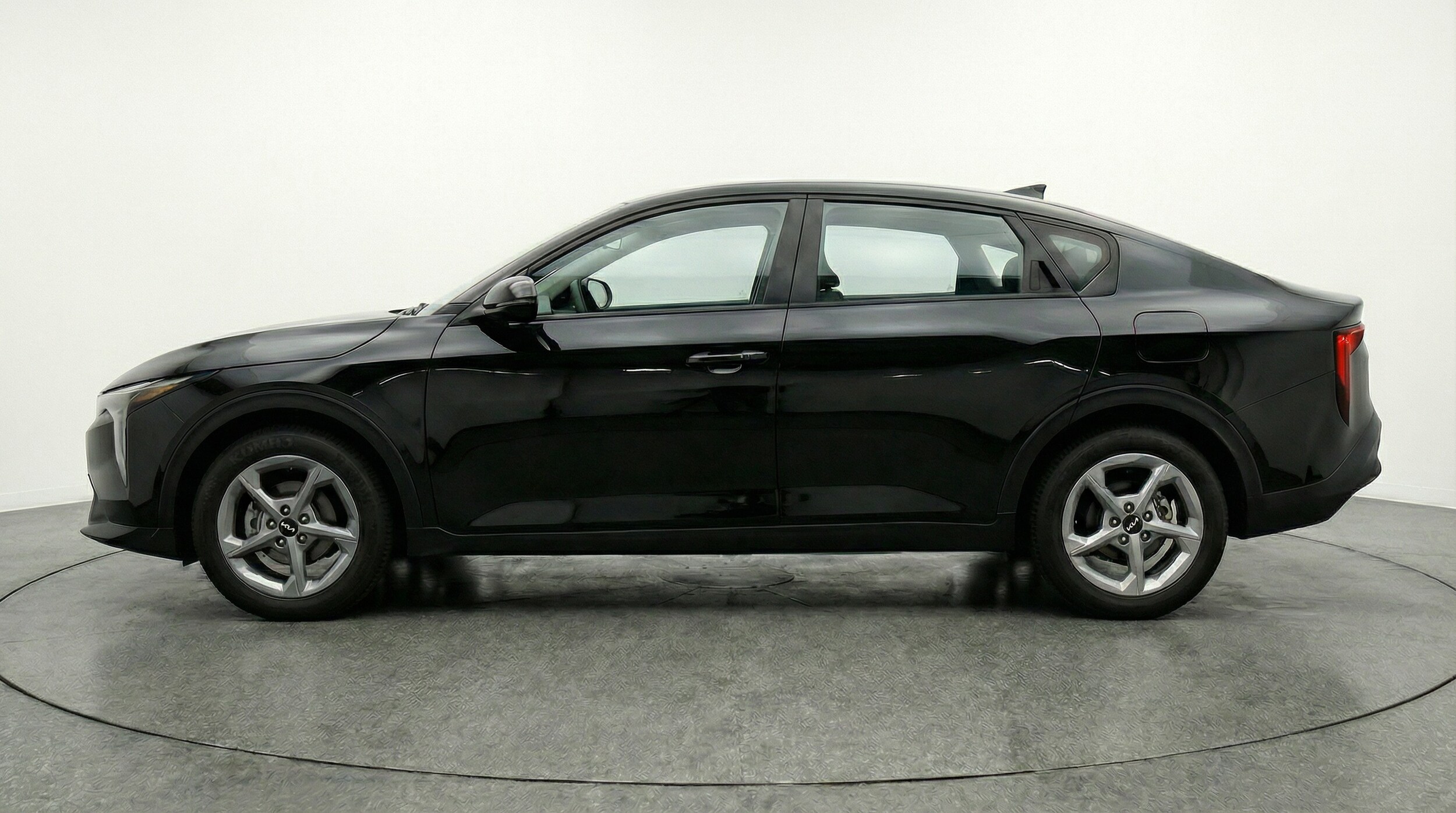 Thumbnail: 2025 Kia K4 - 4