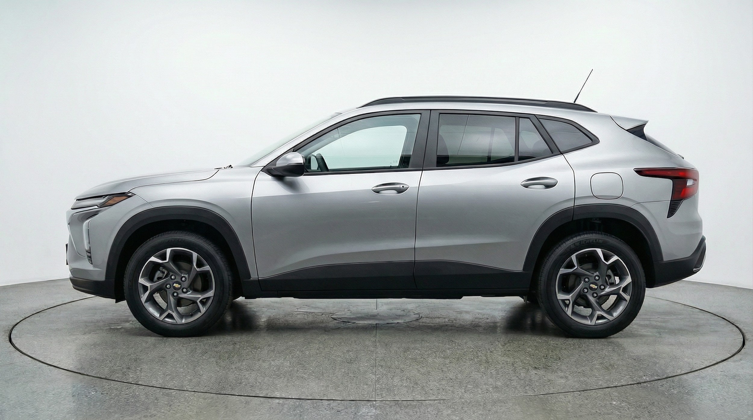 Thumbnail: 2025 Chevrolet Trax - 4