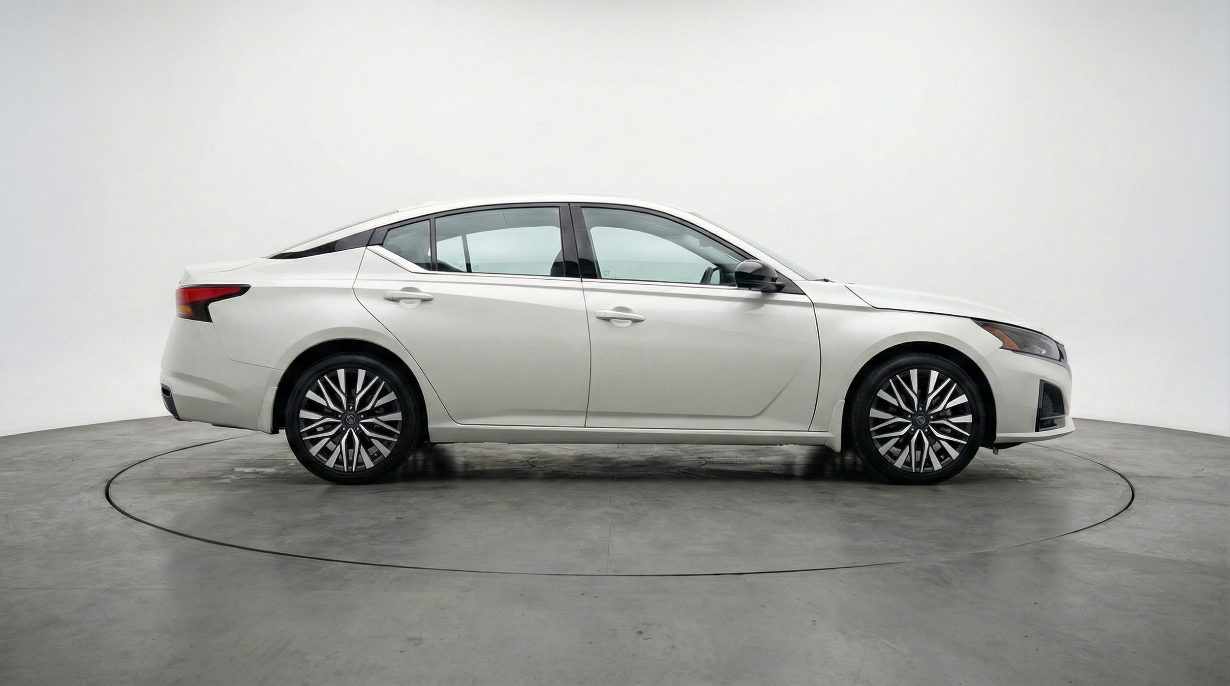 Thumbnail: 2025 Nissan Altima - 8