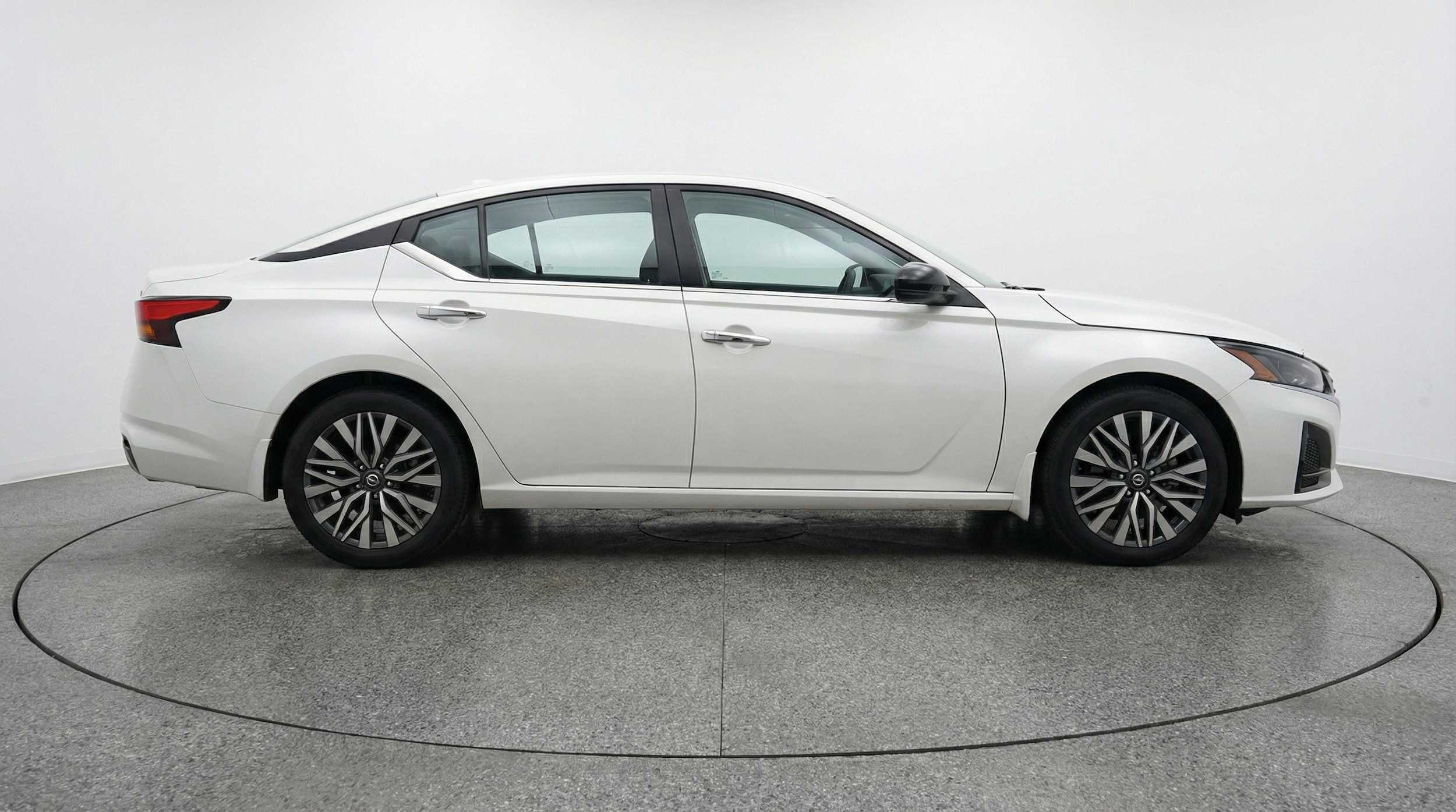 Thumbnail: 2025 Nissan Altima - 11
