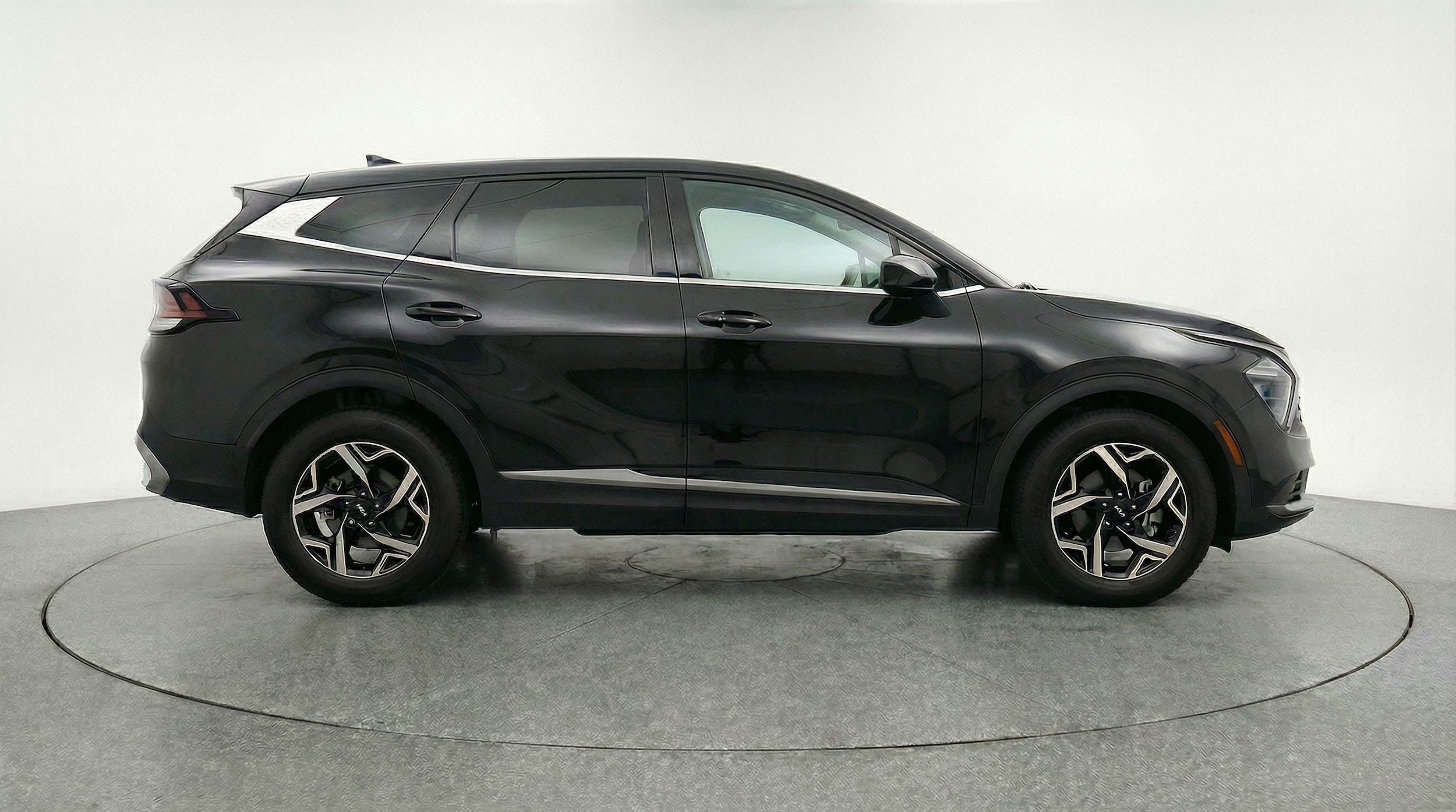 Thumbnail: 2025 Kia Sportage - 8