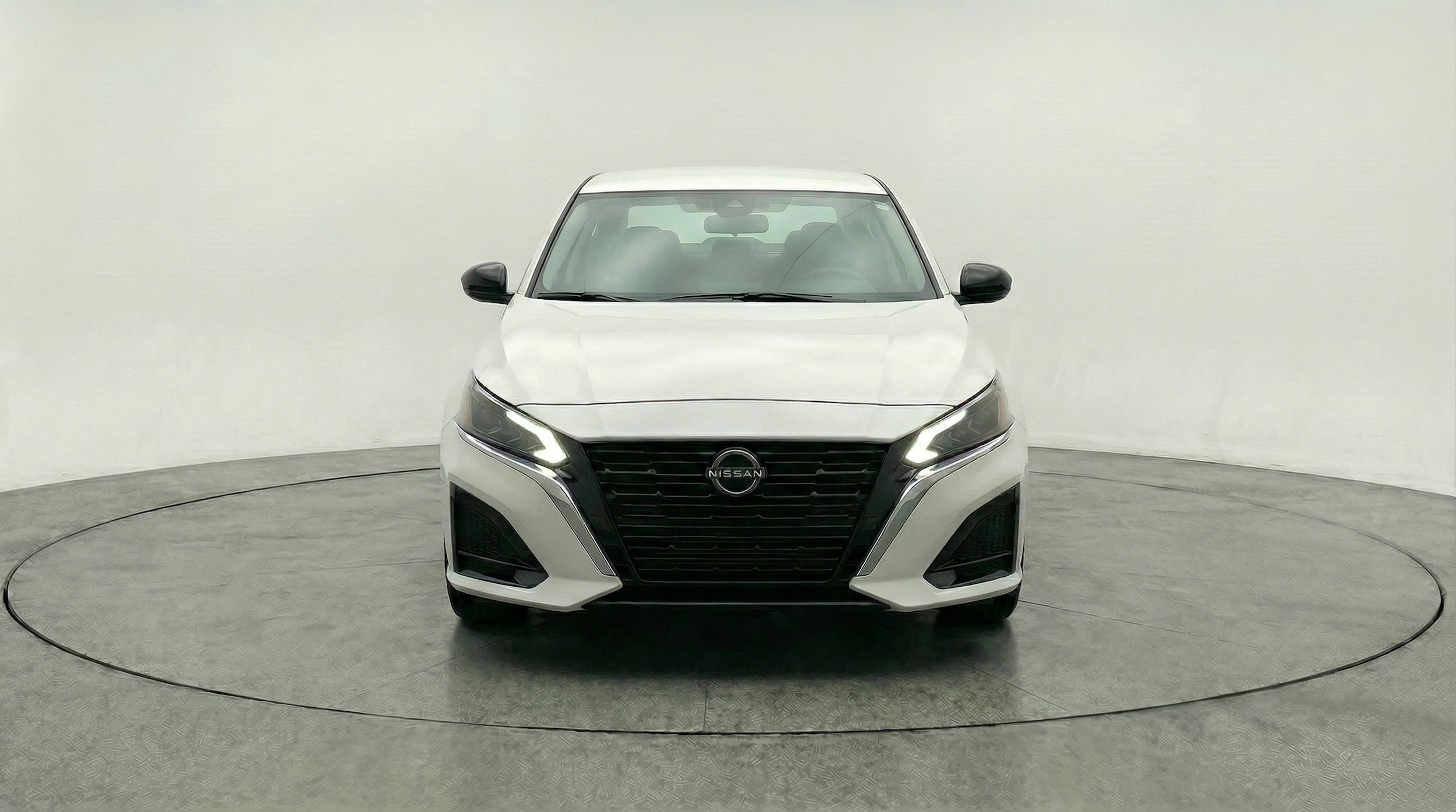 Thumbnail: 2025 Nissan Altima - 2