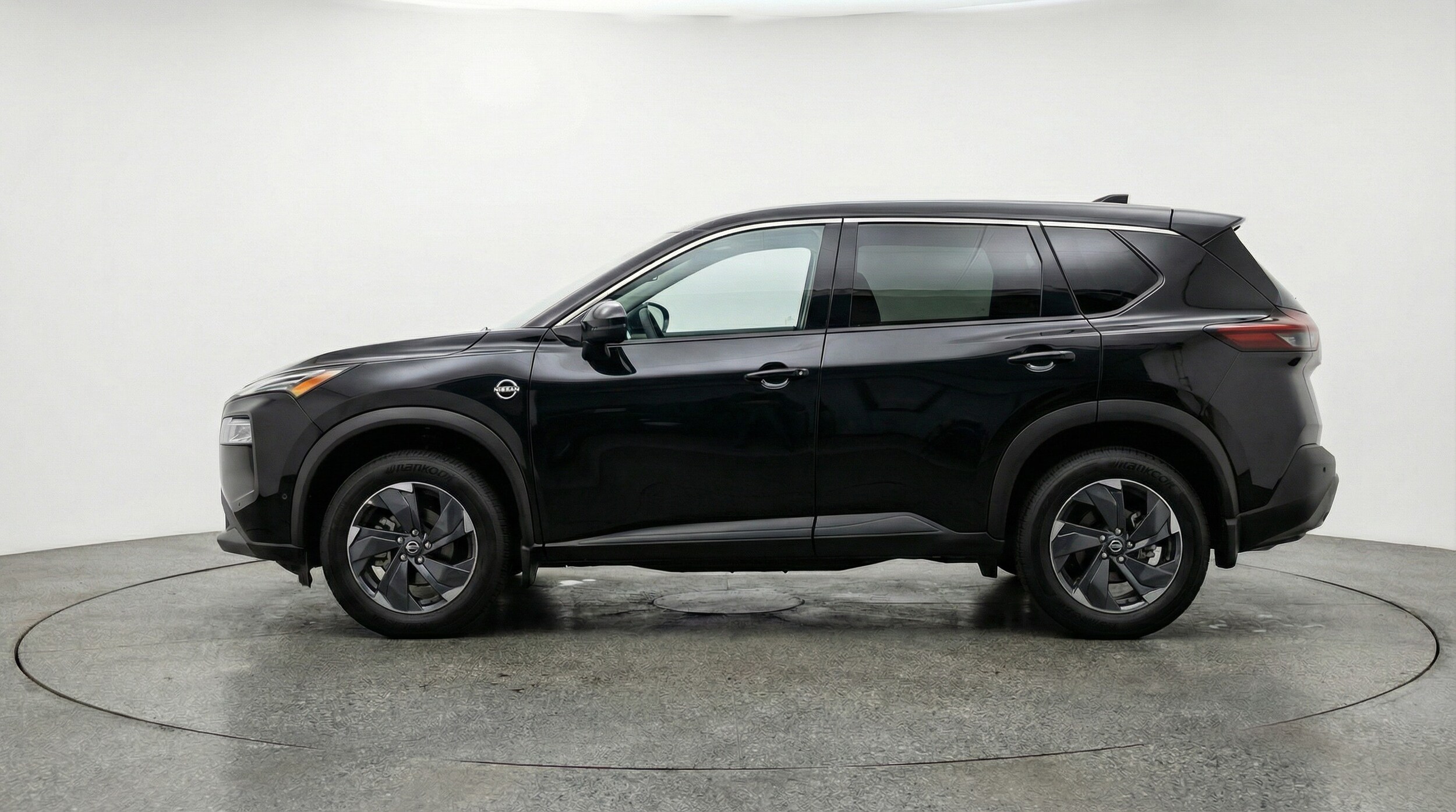 Thumbnail: 2025 Nissan Rogue - 4