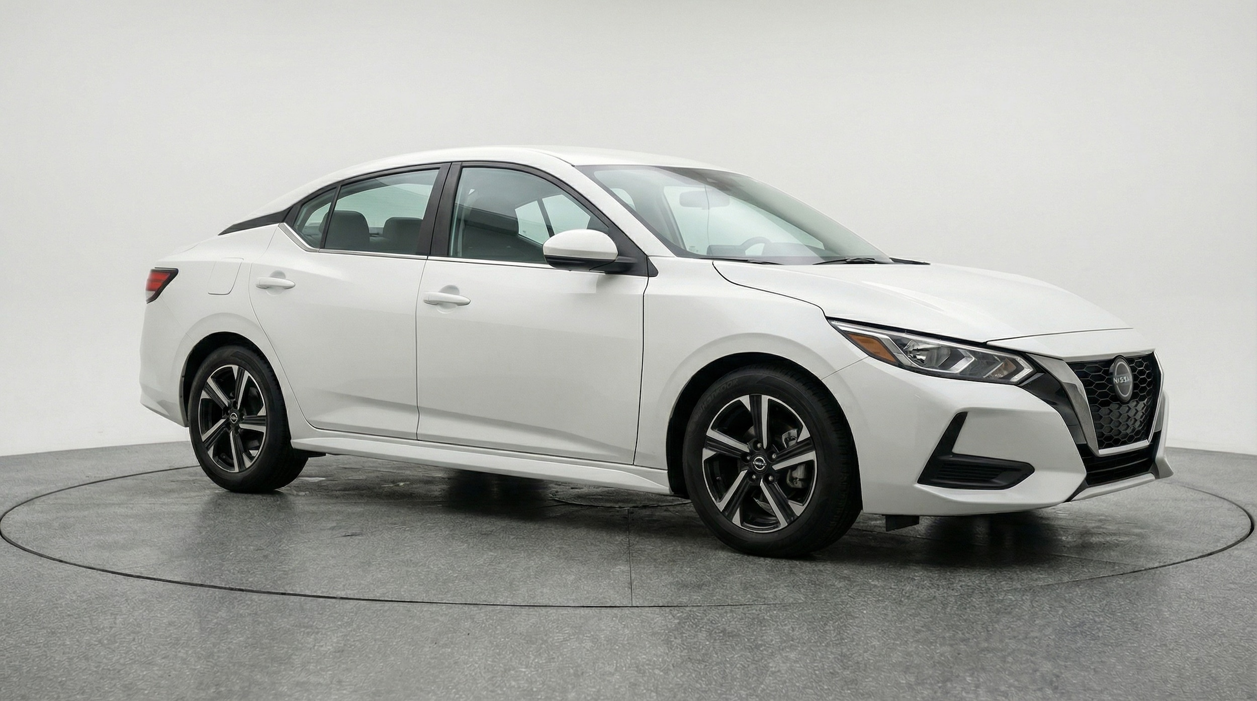 Thumbnail: 2025 Nissan Sentra - 1