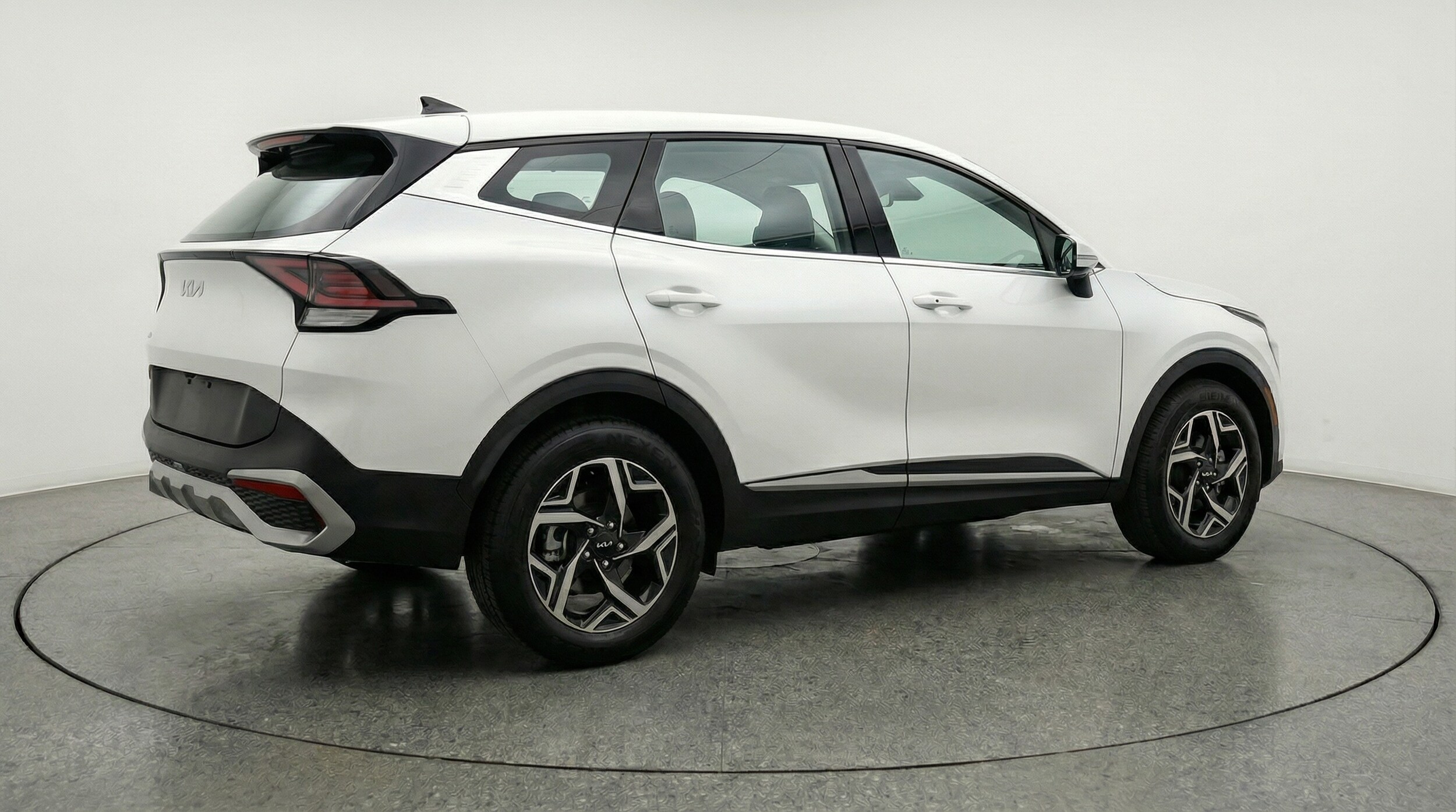 Thumbnail: 2025 Kia Sportage - 7