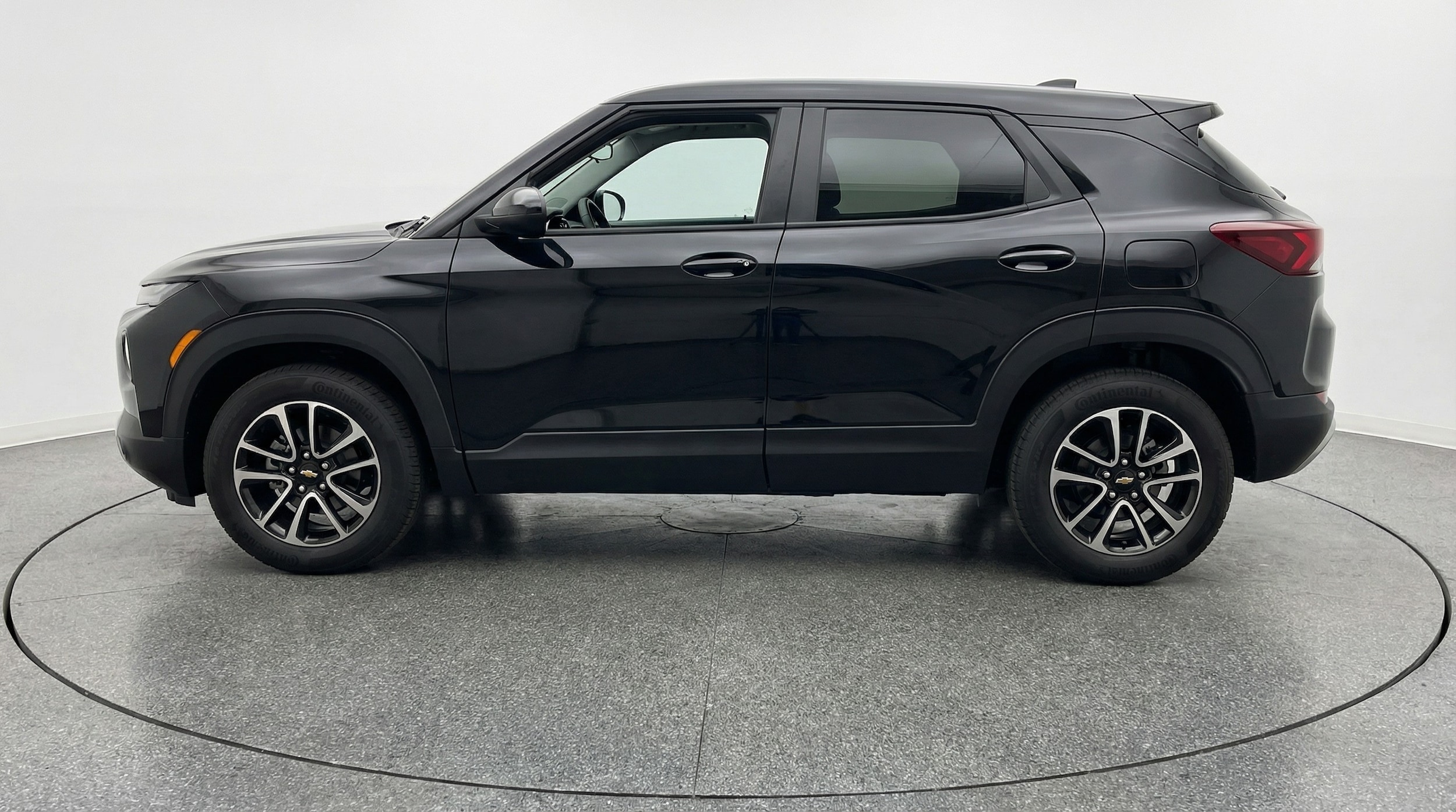 Thumbnail: 2025 Chevrolet TrailBlazer - 4