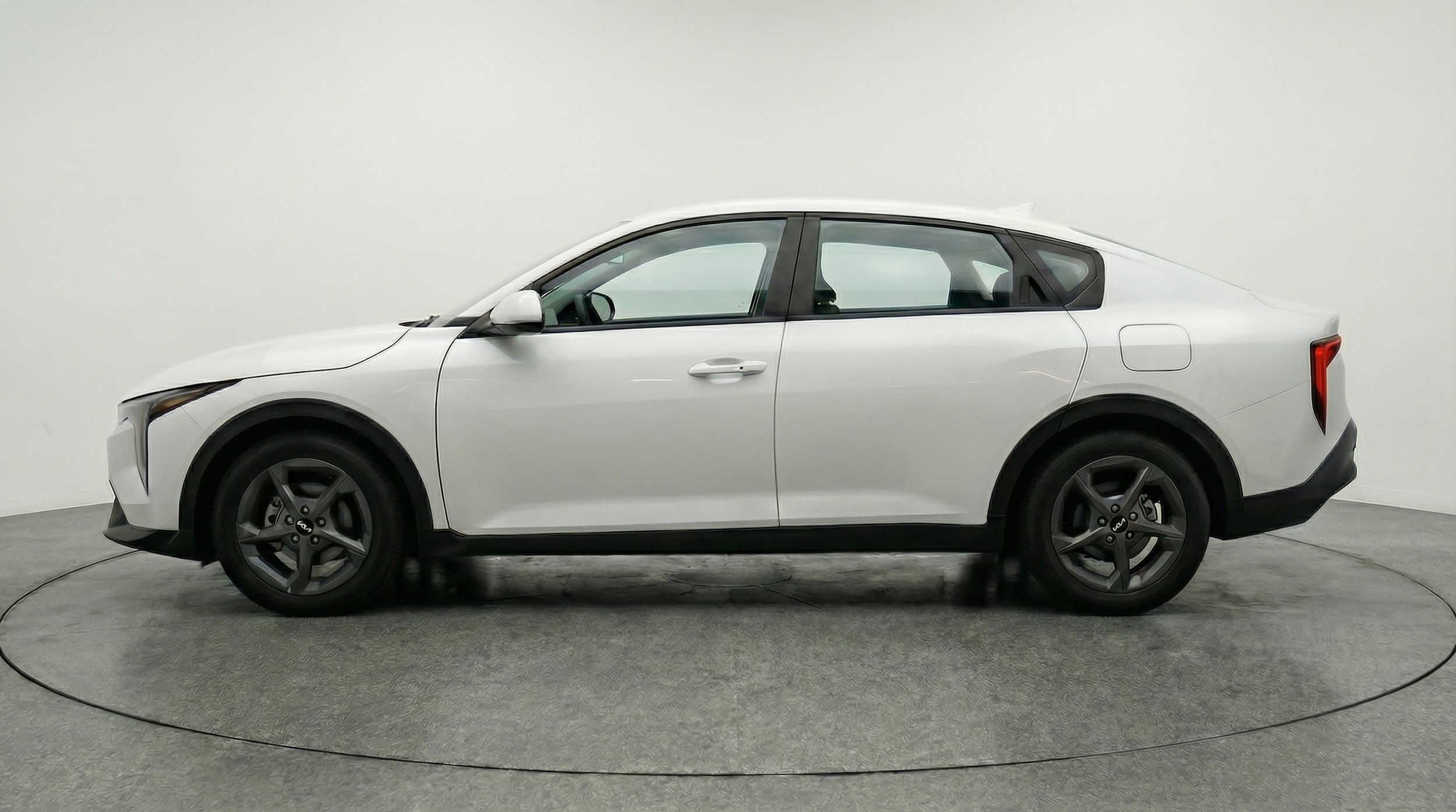 Thumbnail: 2025 Kia K4 - 4