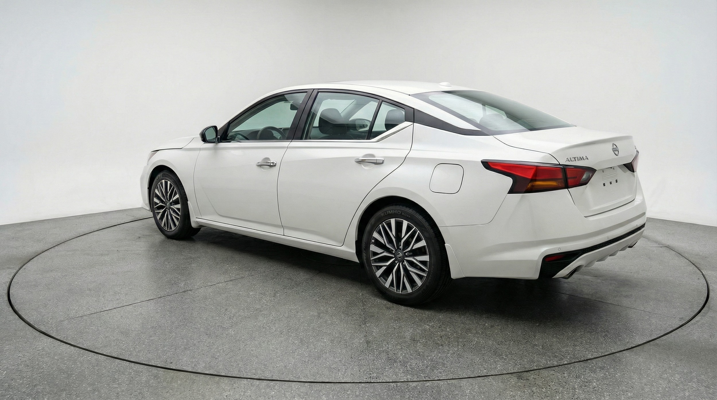 Thumbnail: 2025 Nissan Altima - 5