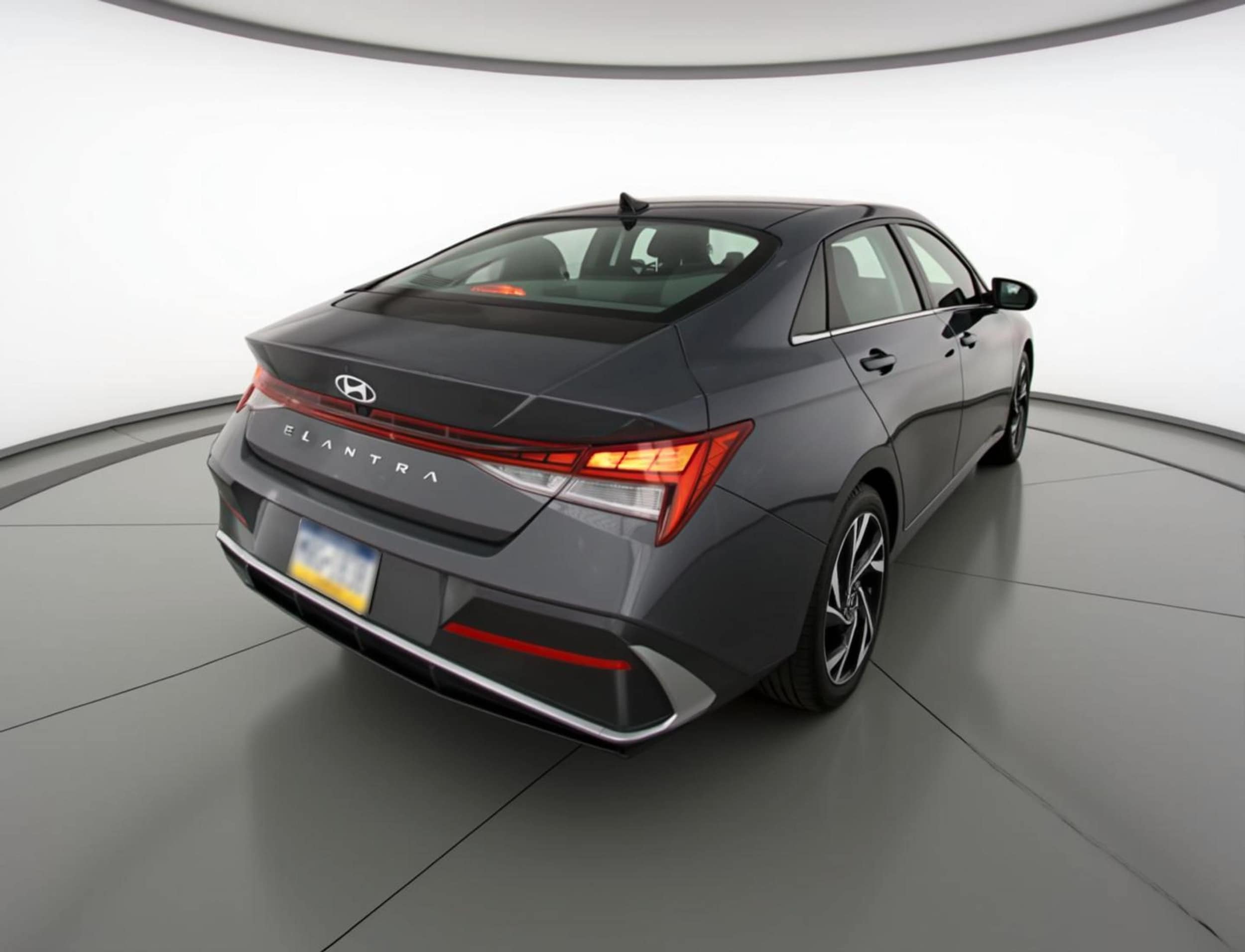 Thumbnail: 2025 Hyundai Elantra - 9