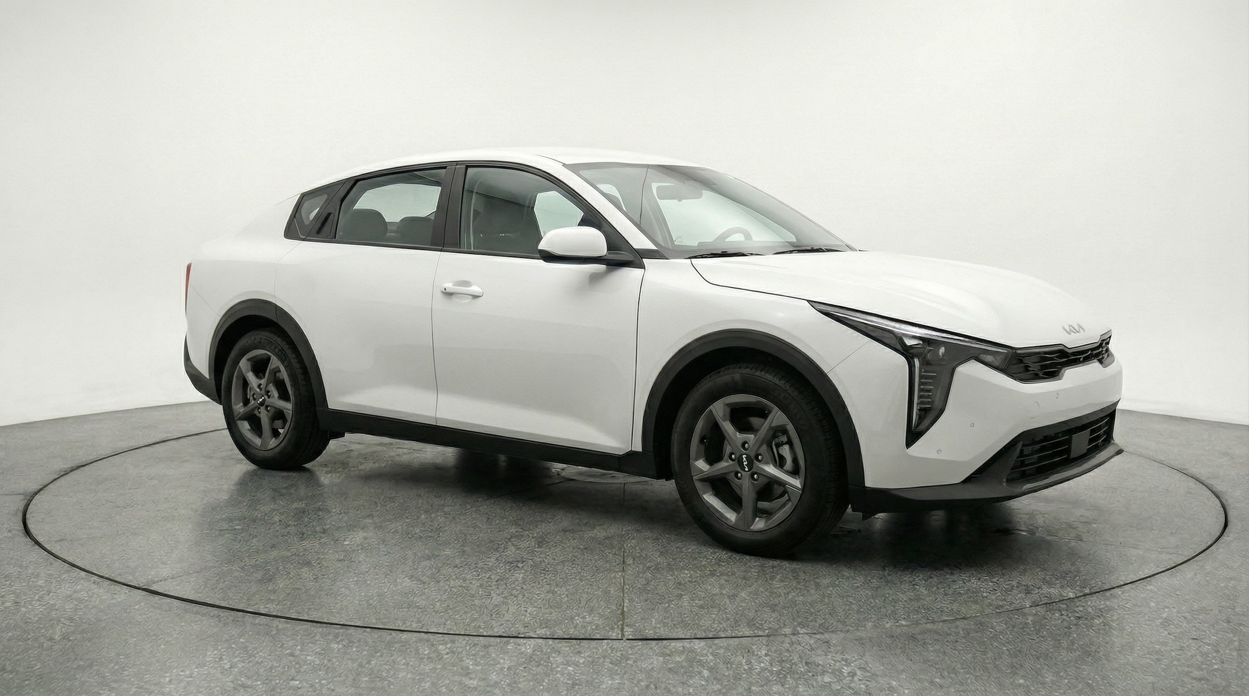 Thumbnail: 2025 Kia K4 - 1