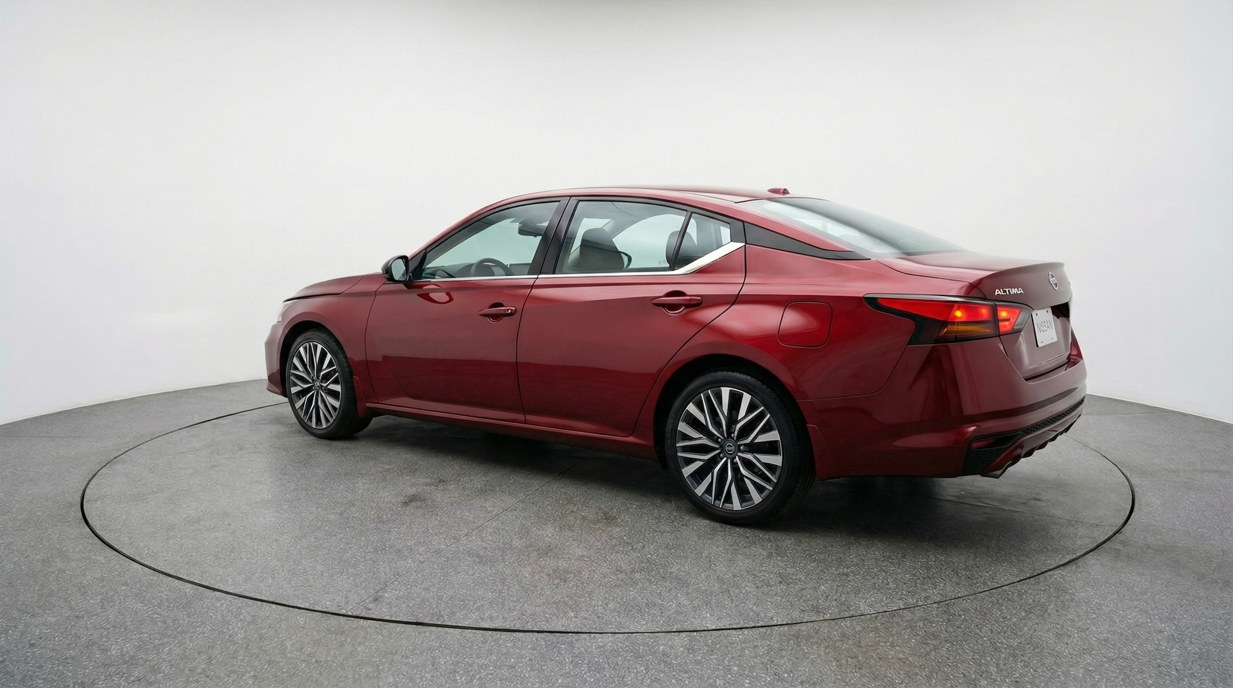 Thumbnail: 2025 Nissan Altima - 5