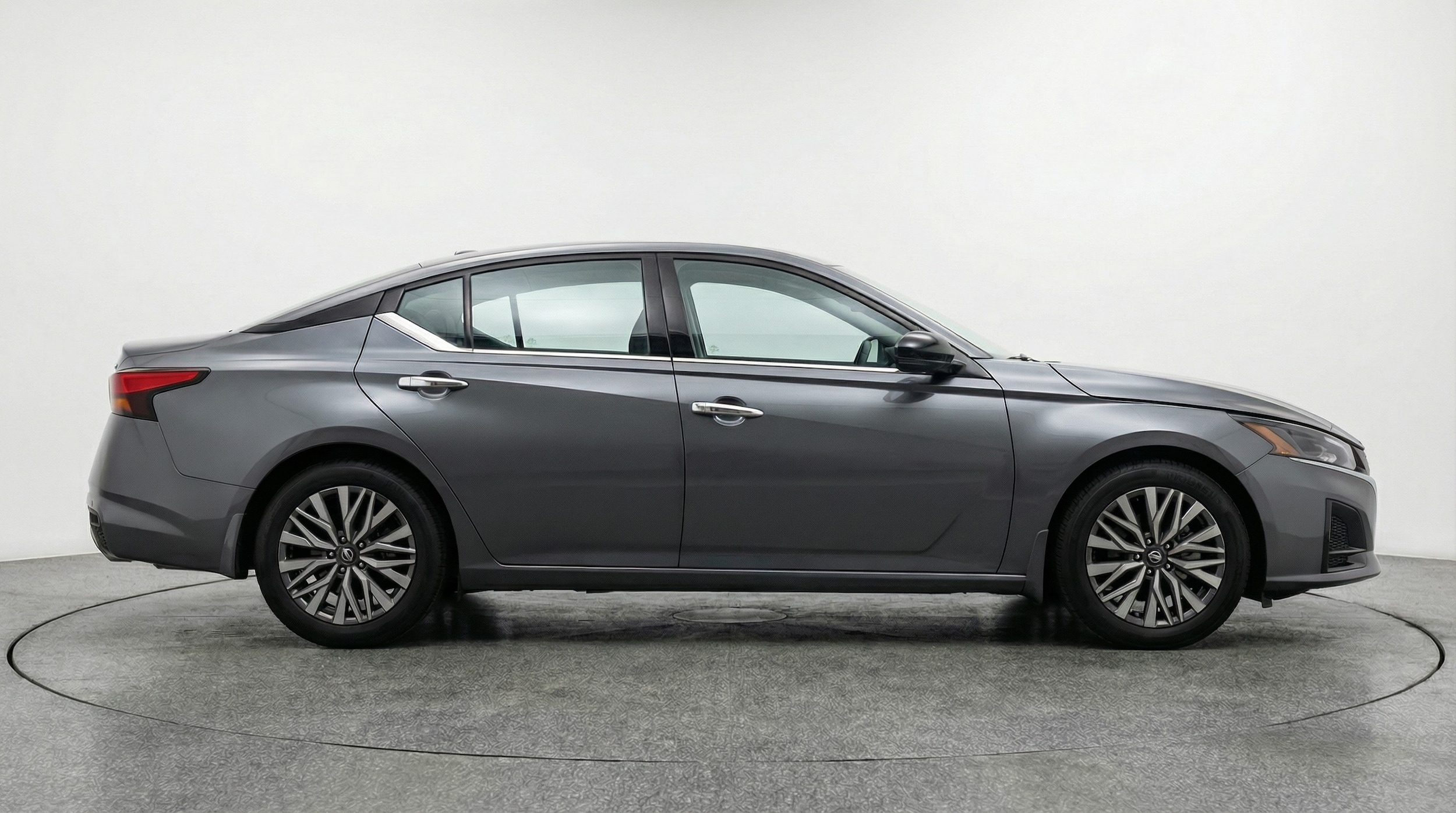 Thumbnail: 2025 Nissan Altima - 8