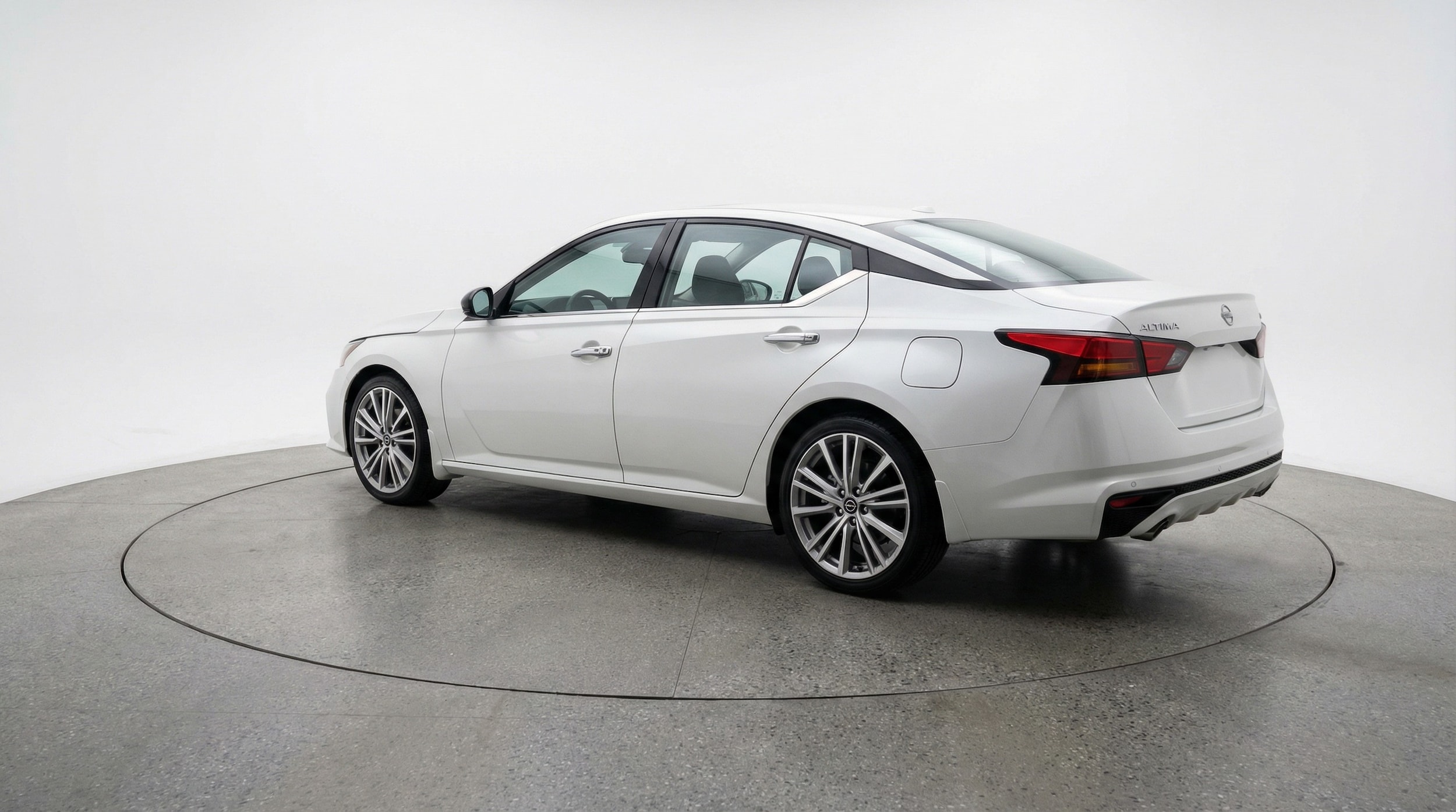 Thumbnail: 2025 Nissan Altima - 5