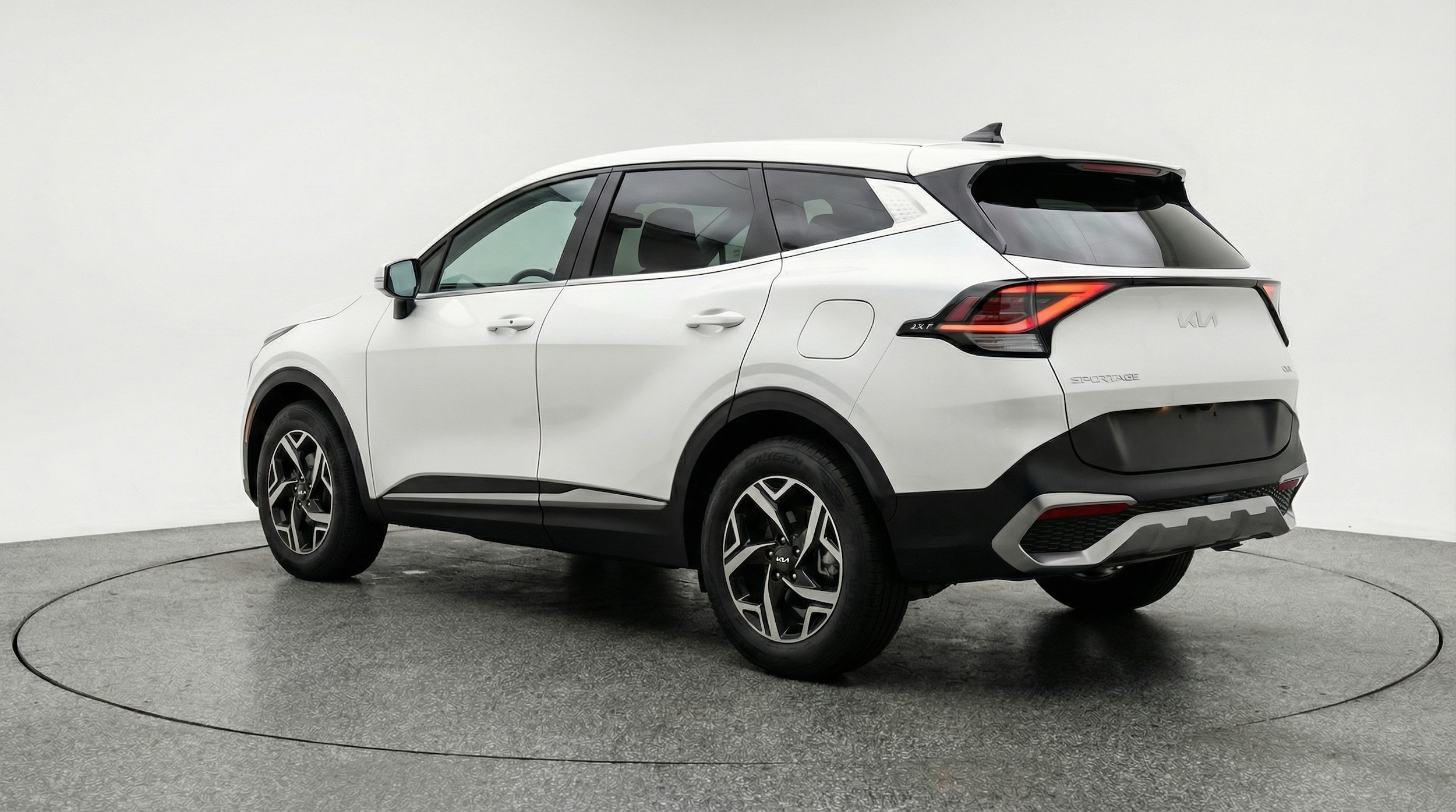 Thumbnail: 2025 Kia Sportage - 5