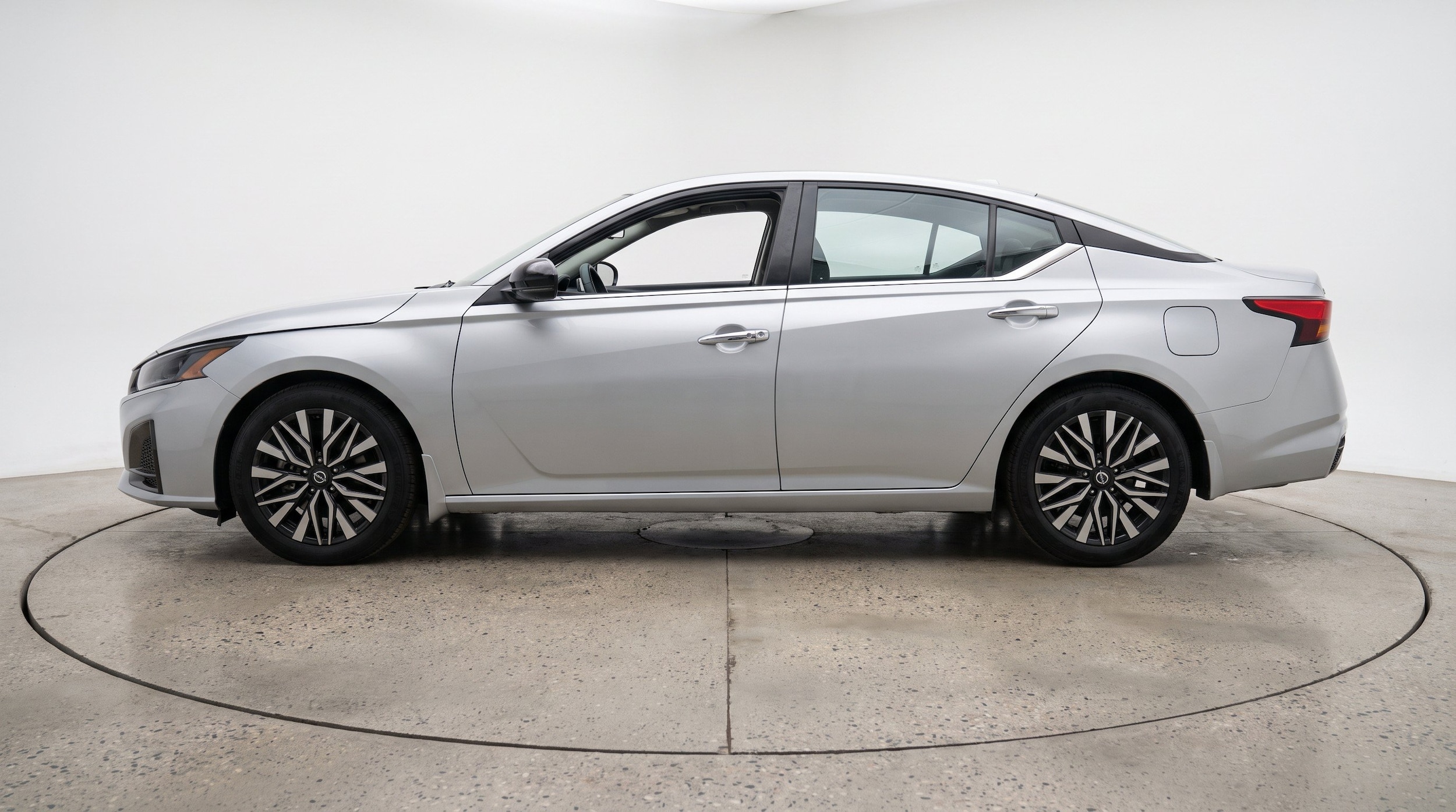 Thumbnail: 2026 Nissan Altima - 5