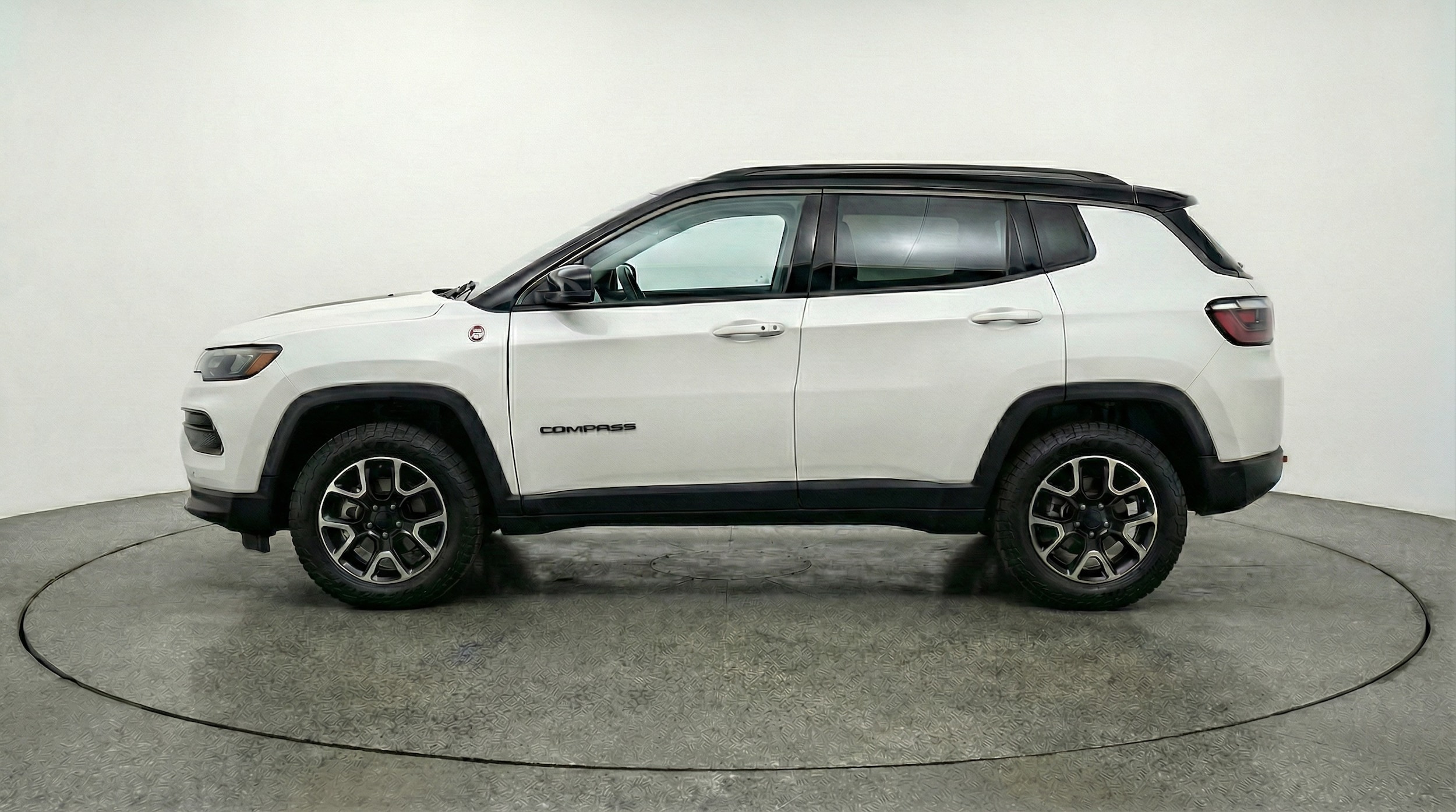 Thumbnail: 2025 Jeep Compass - 4