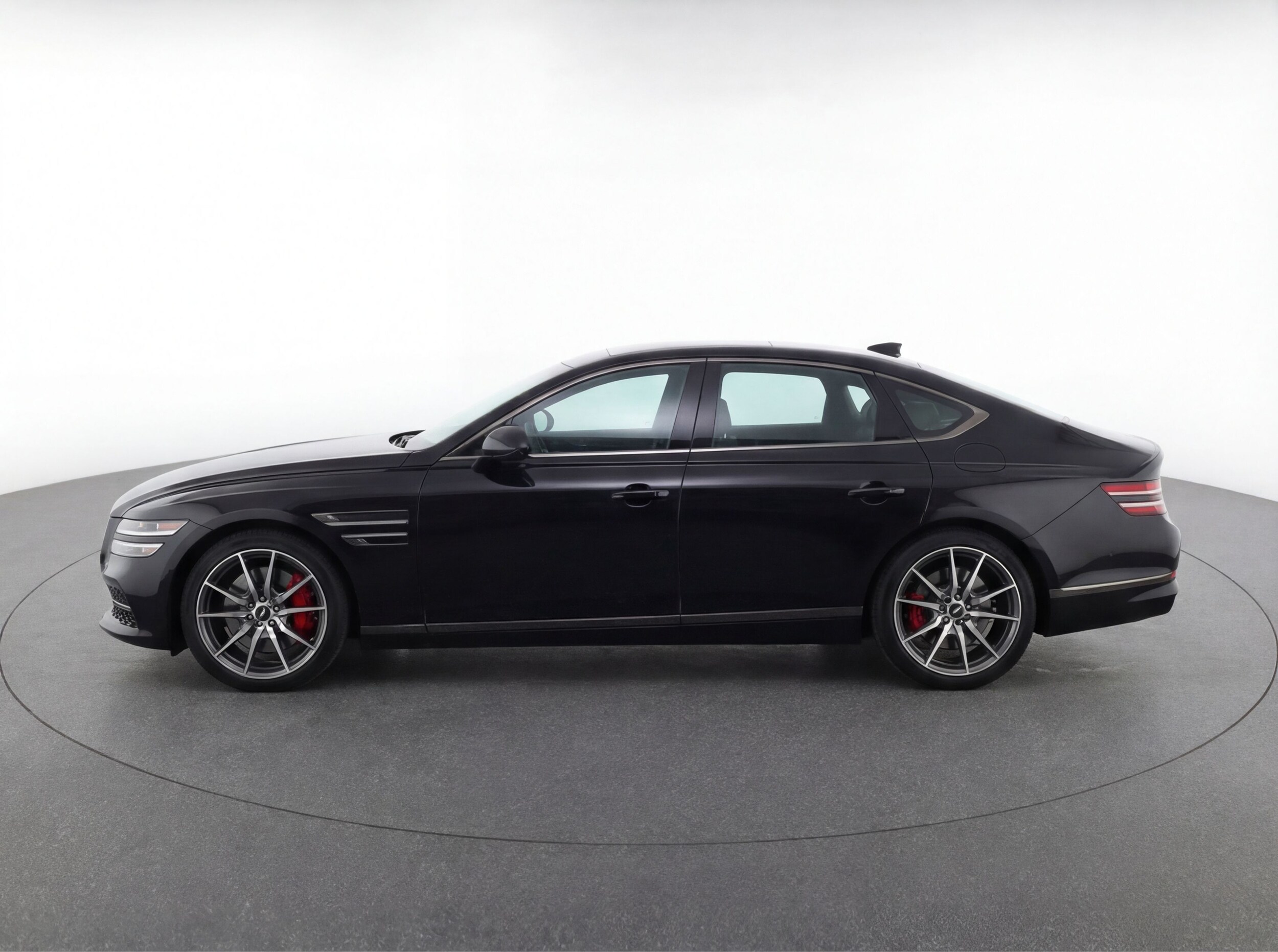 Thumbnail: 2025 Genesis G70 - 4