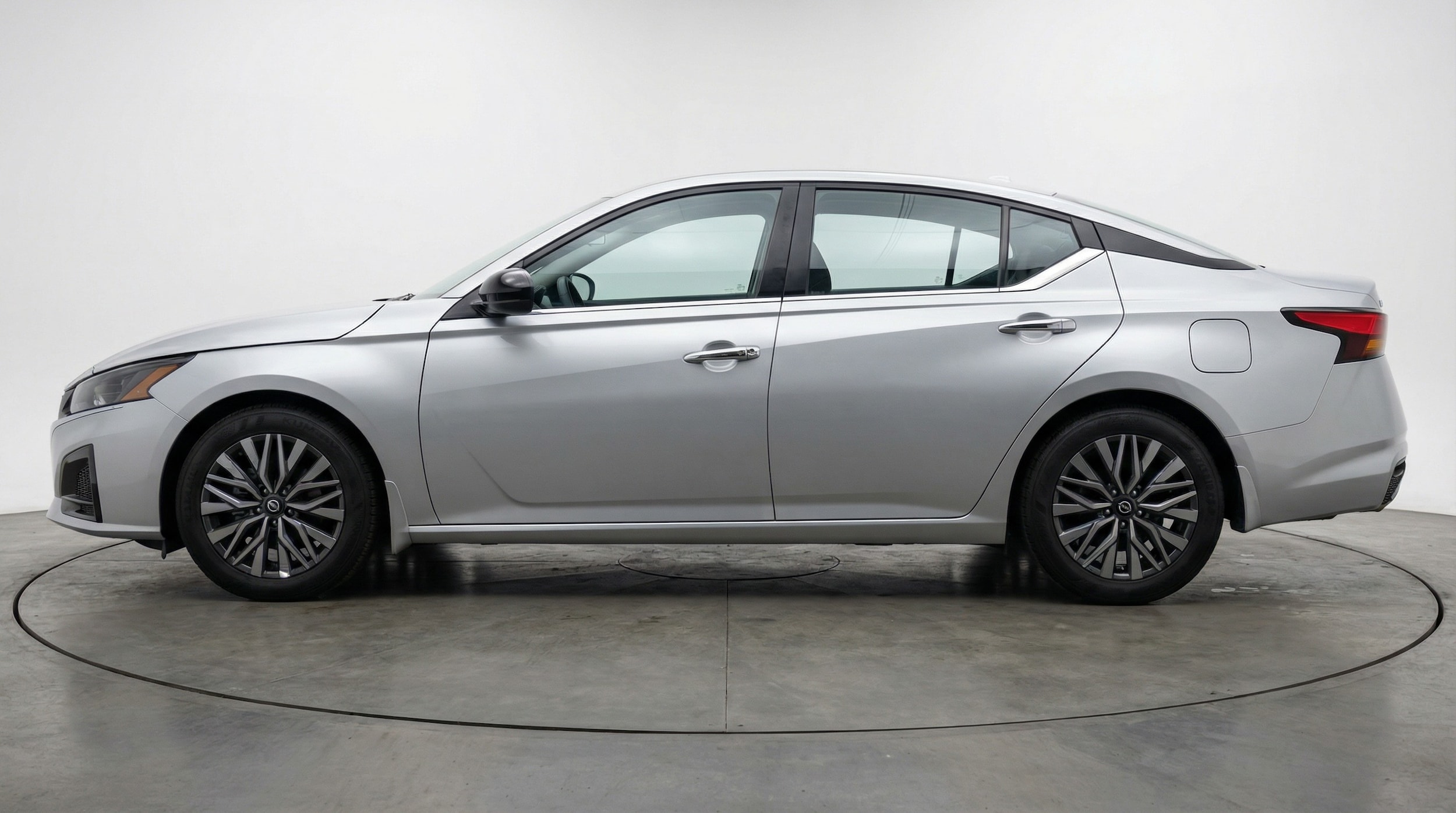 Thumbnail: 2025 Nissan Altima - 4