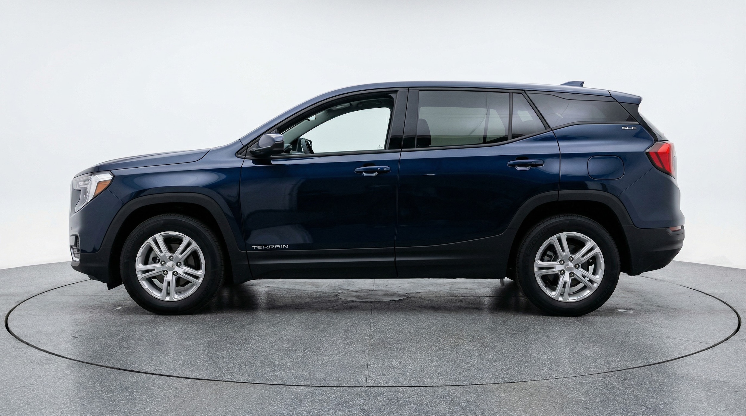 Thumbnail: 2024 GMC Terrain - 4