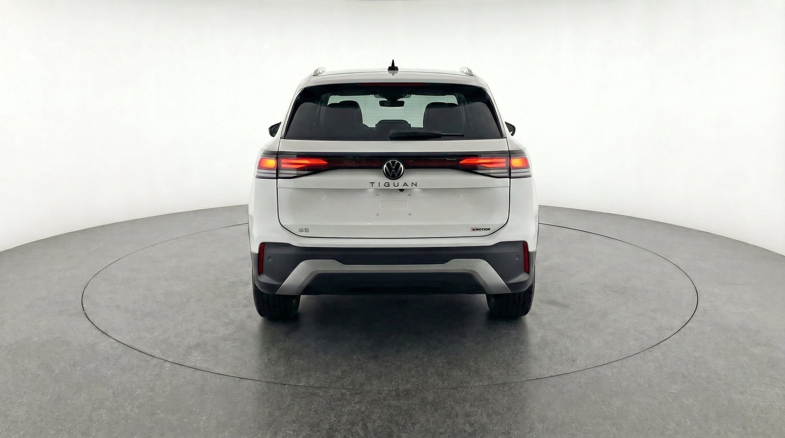 Thumbnail: 2026 Volkswagen Tiguan - 7