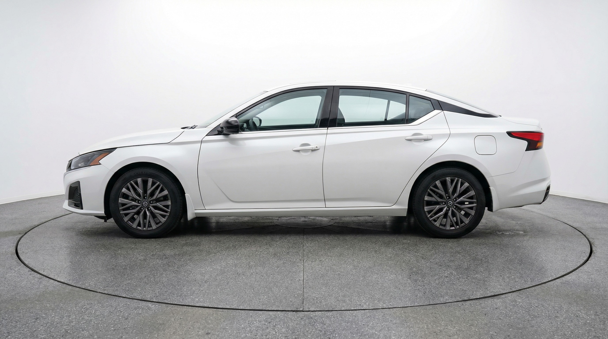 Thumbnail: 2025 Nissan Altima - 4