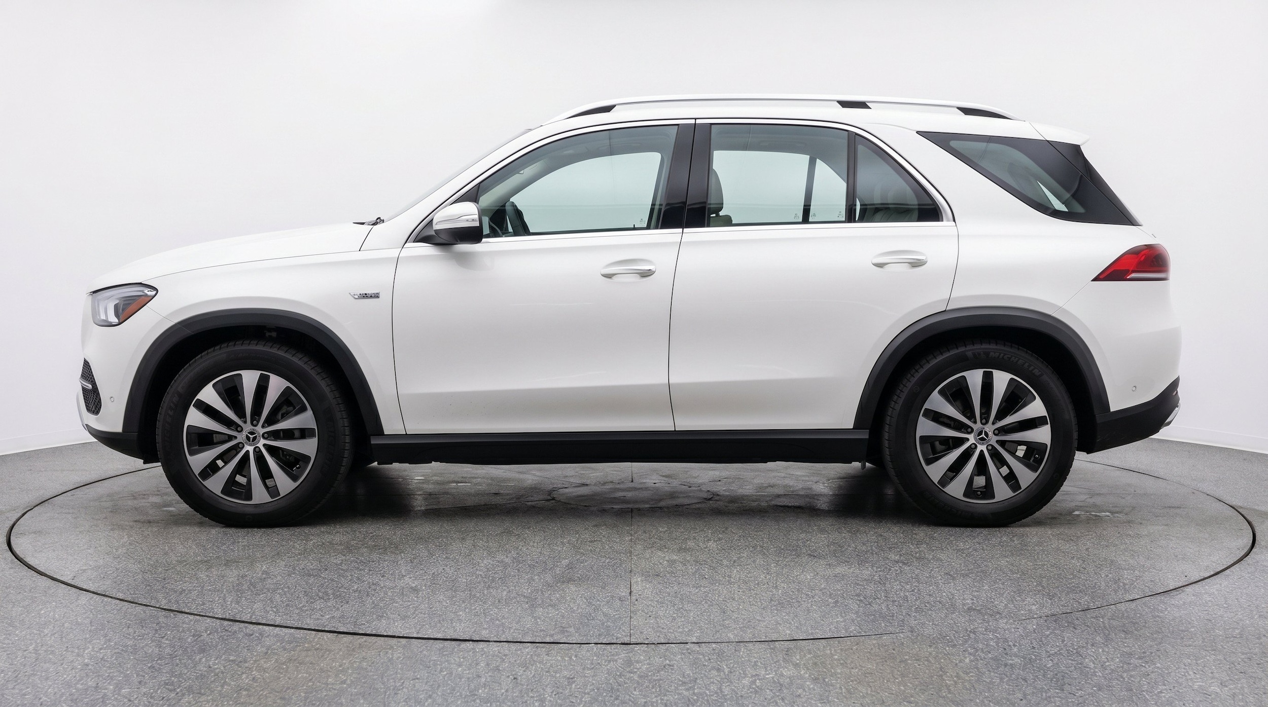 Thumbnail: 2026 Mercedes-Benz GLE - 5