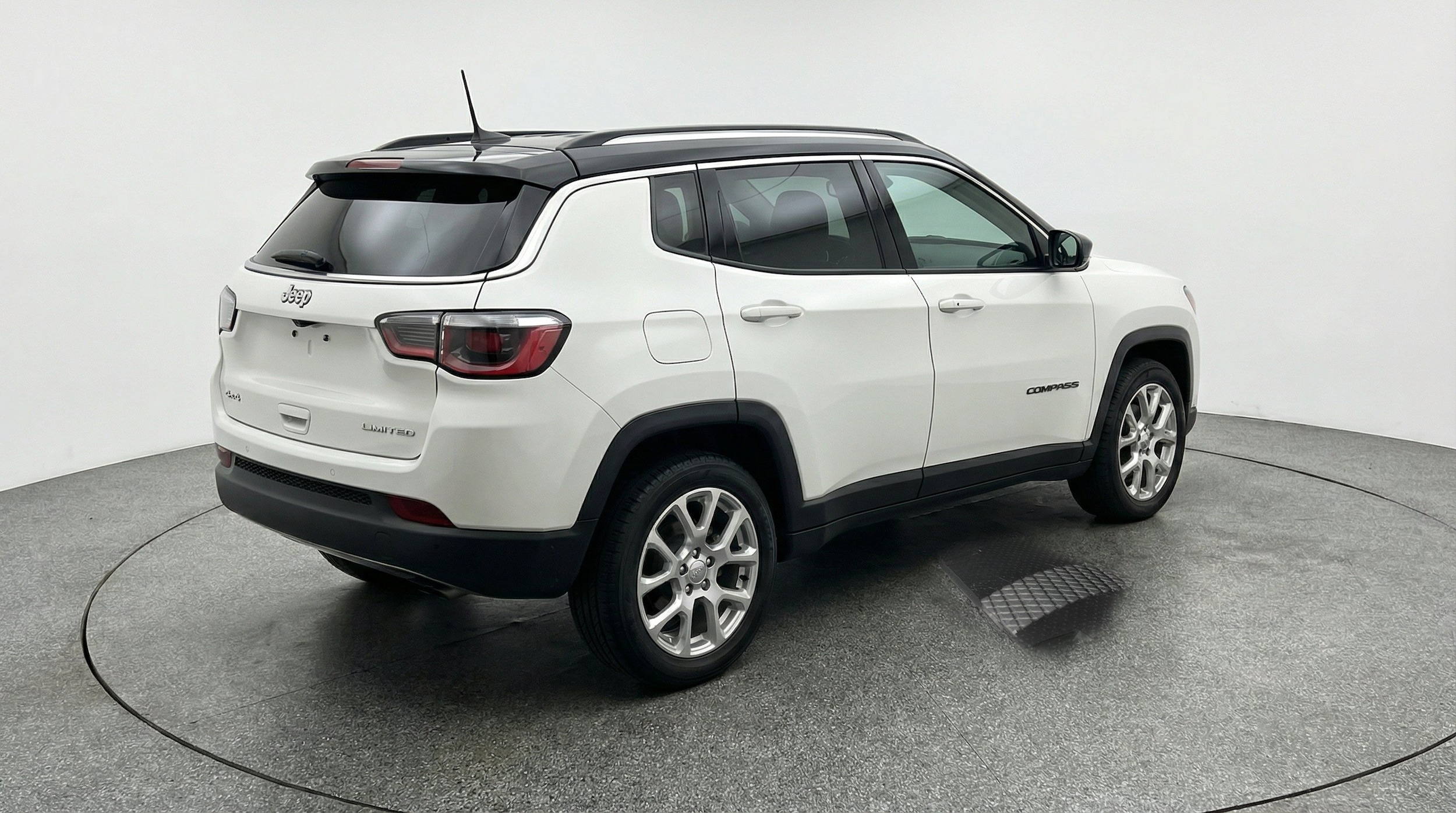 Thumbnail: 2025 Jeep Compass - 9