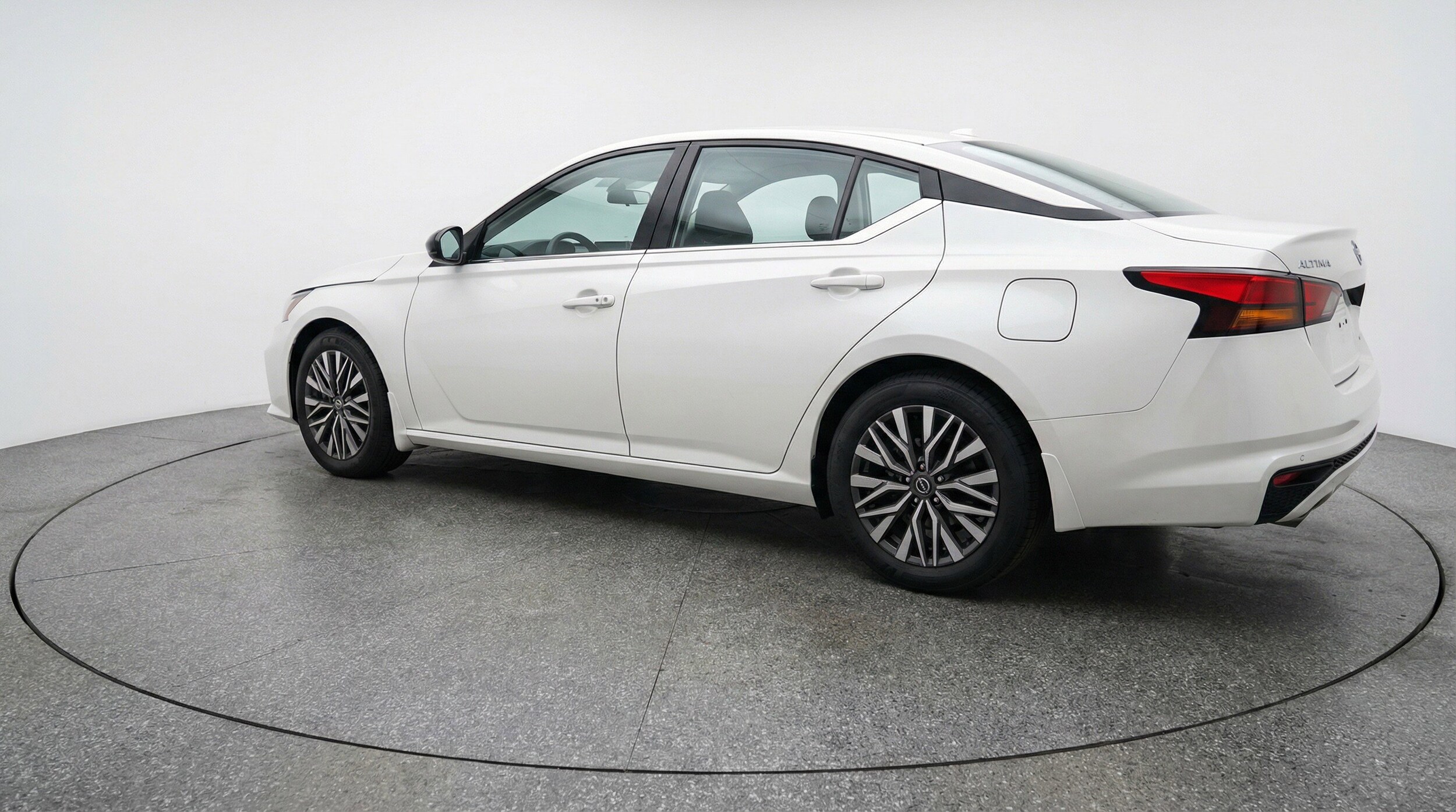 Thumbnail: 2025 Nissan Altima - 6