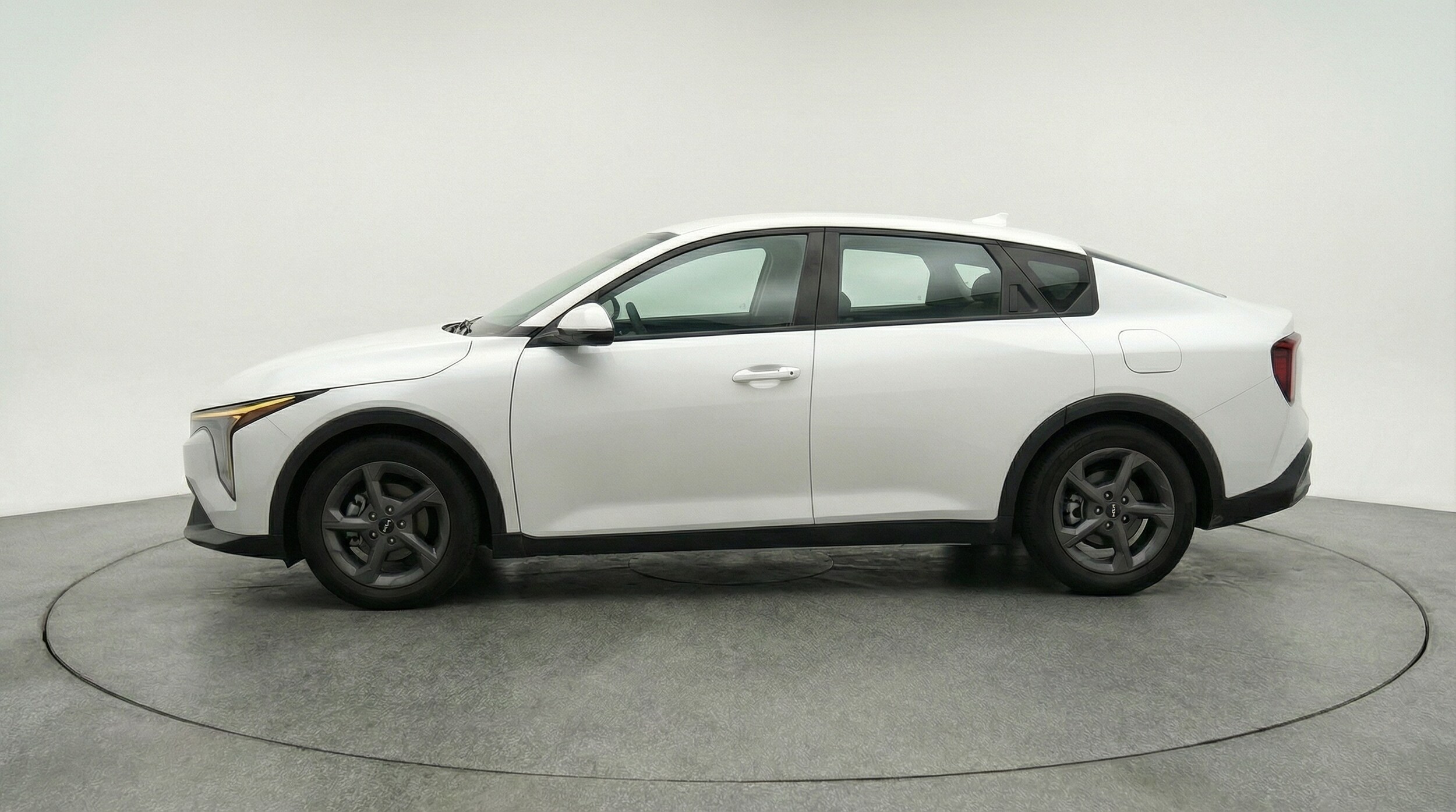 Thumbnail: 2025 Kia K4 - 3