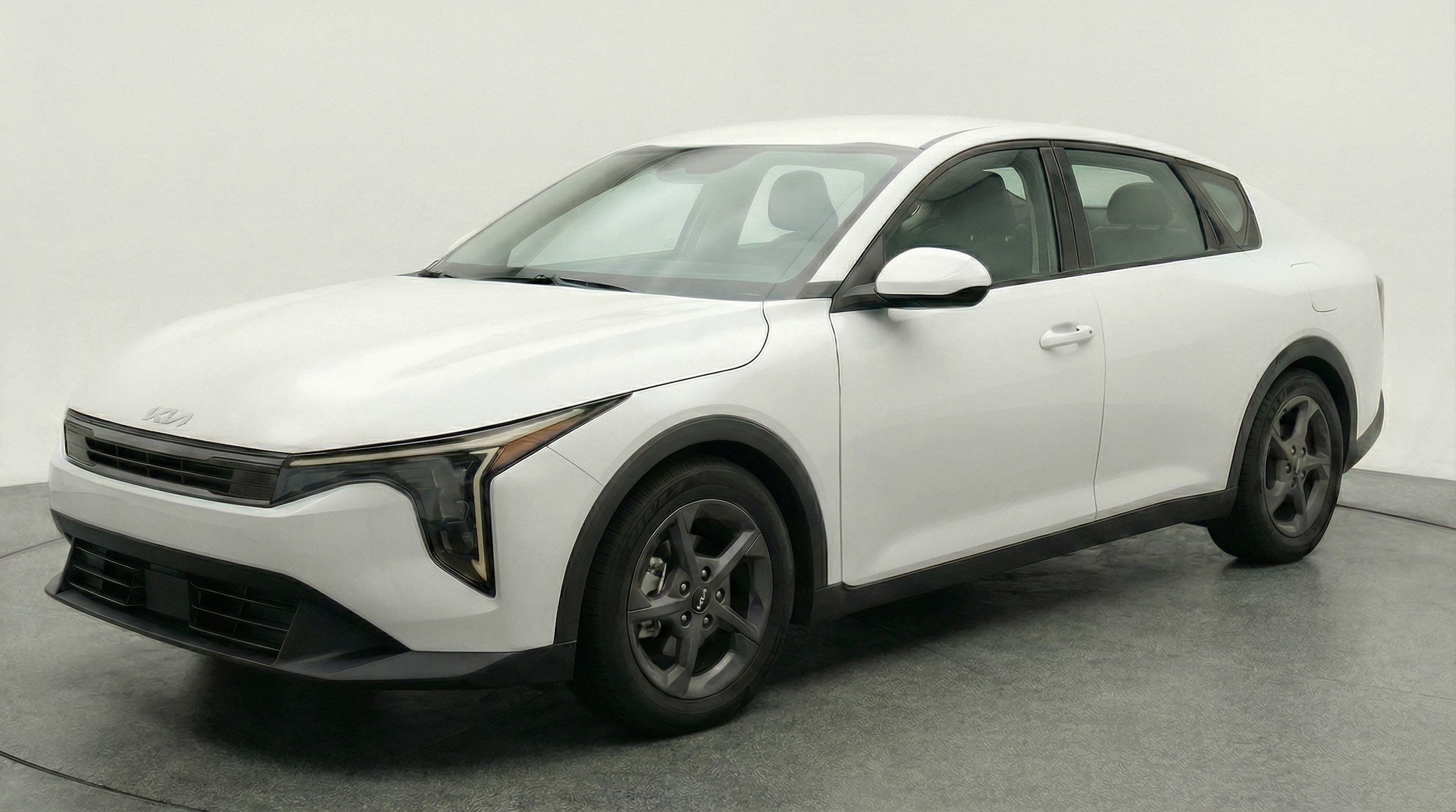 Thumbnail: 2025 Kia K4 - 3