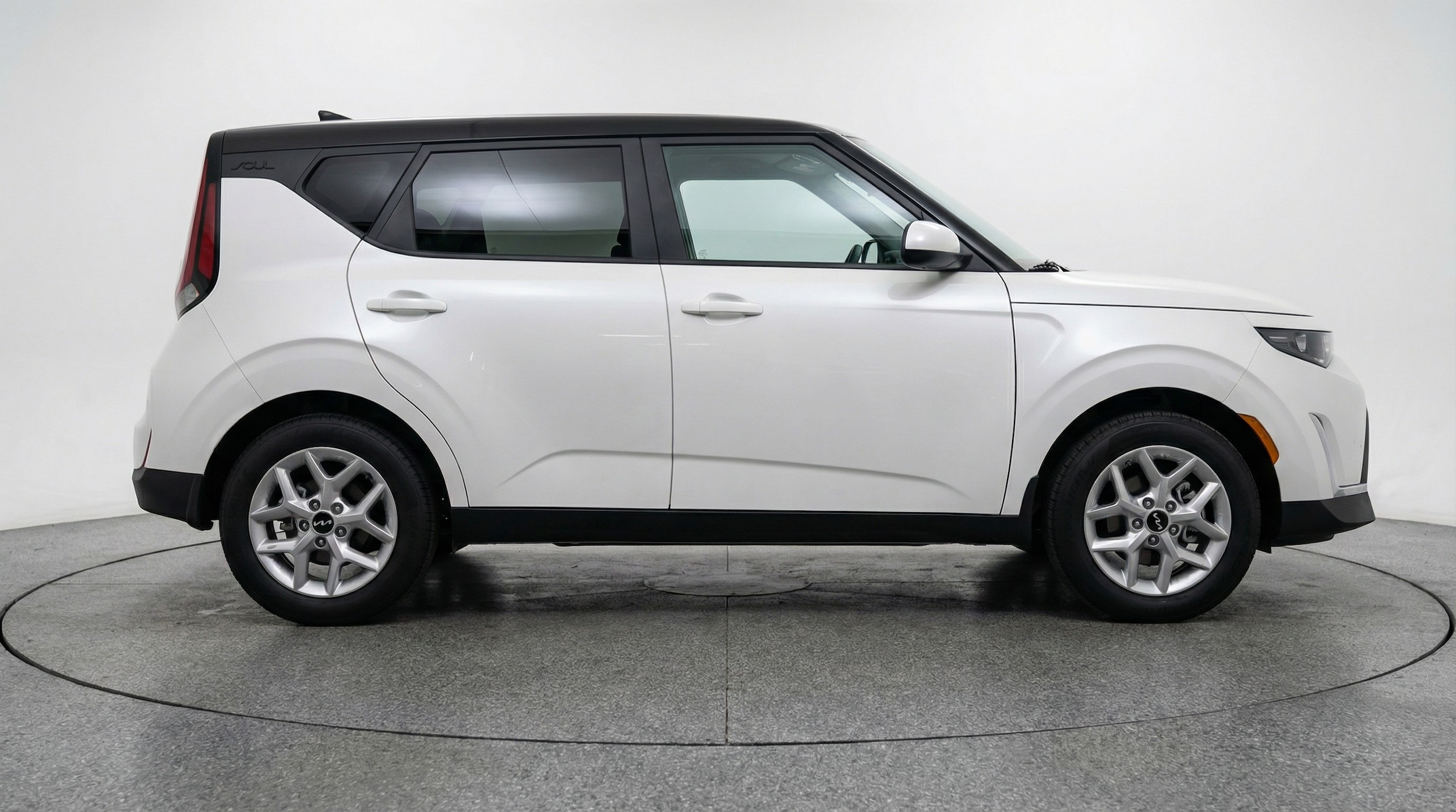 Thumbnail: 2025 Kia Soul - 8